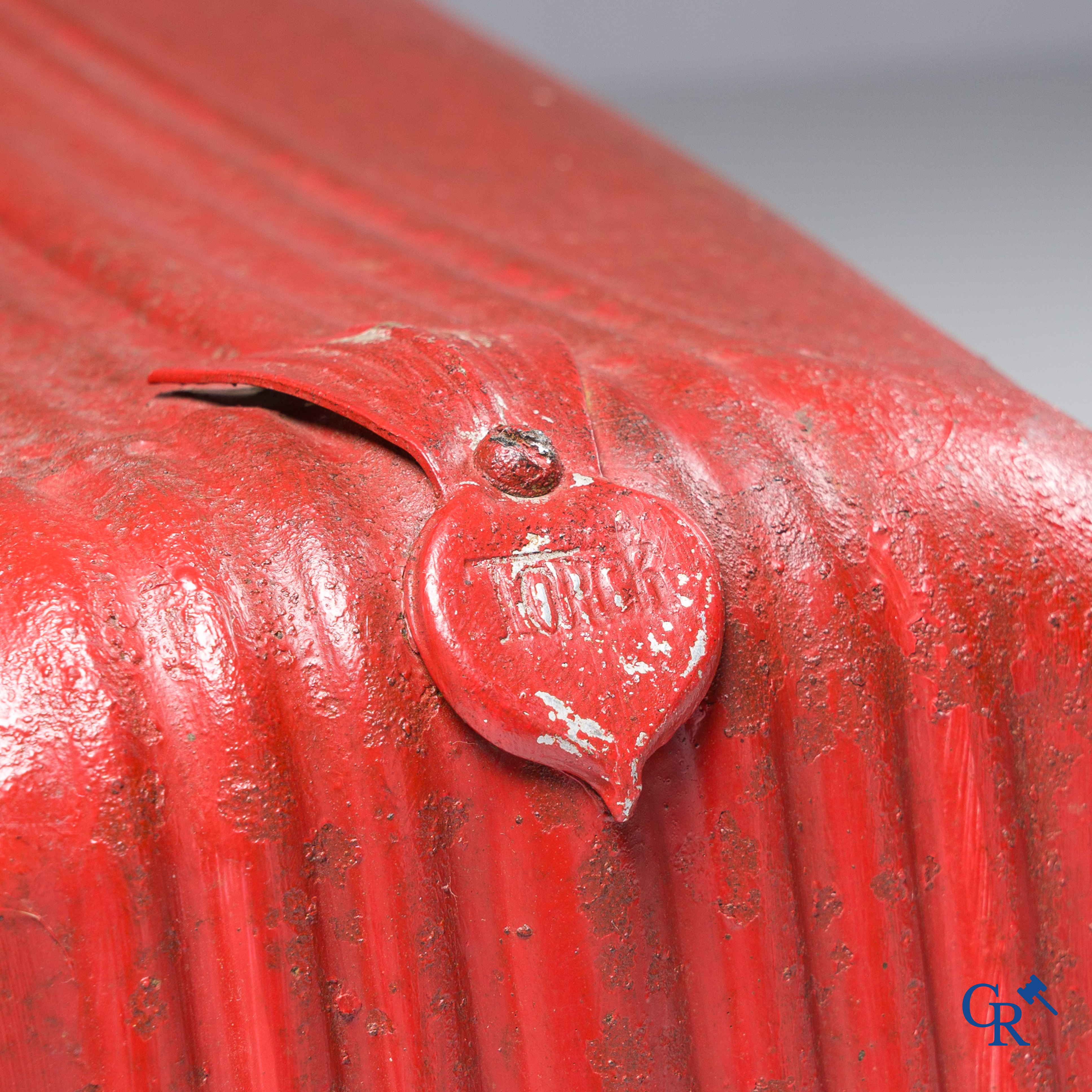 Torck, Deinze. Pedal car with white rubber tires and original emblem. 