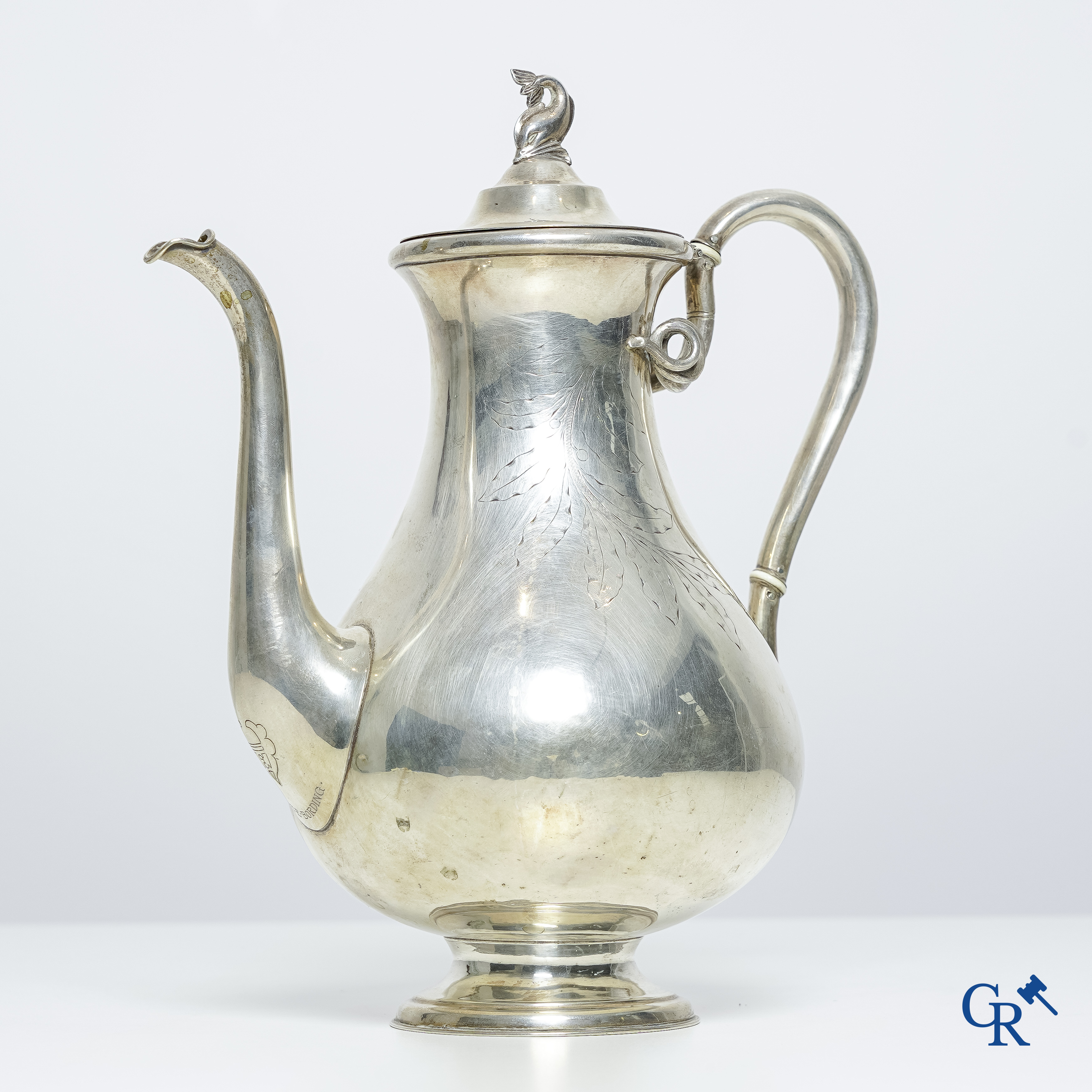 Silver: Jug in silver, multiple hallmarks.