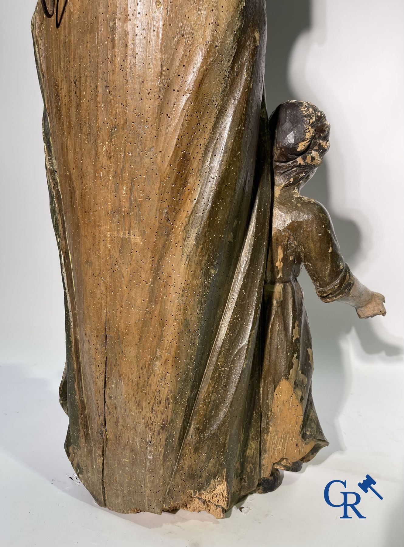 Wooden statue in polychrome wood 18th century.