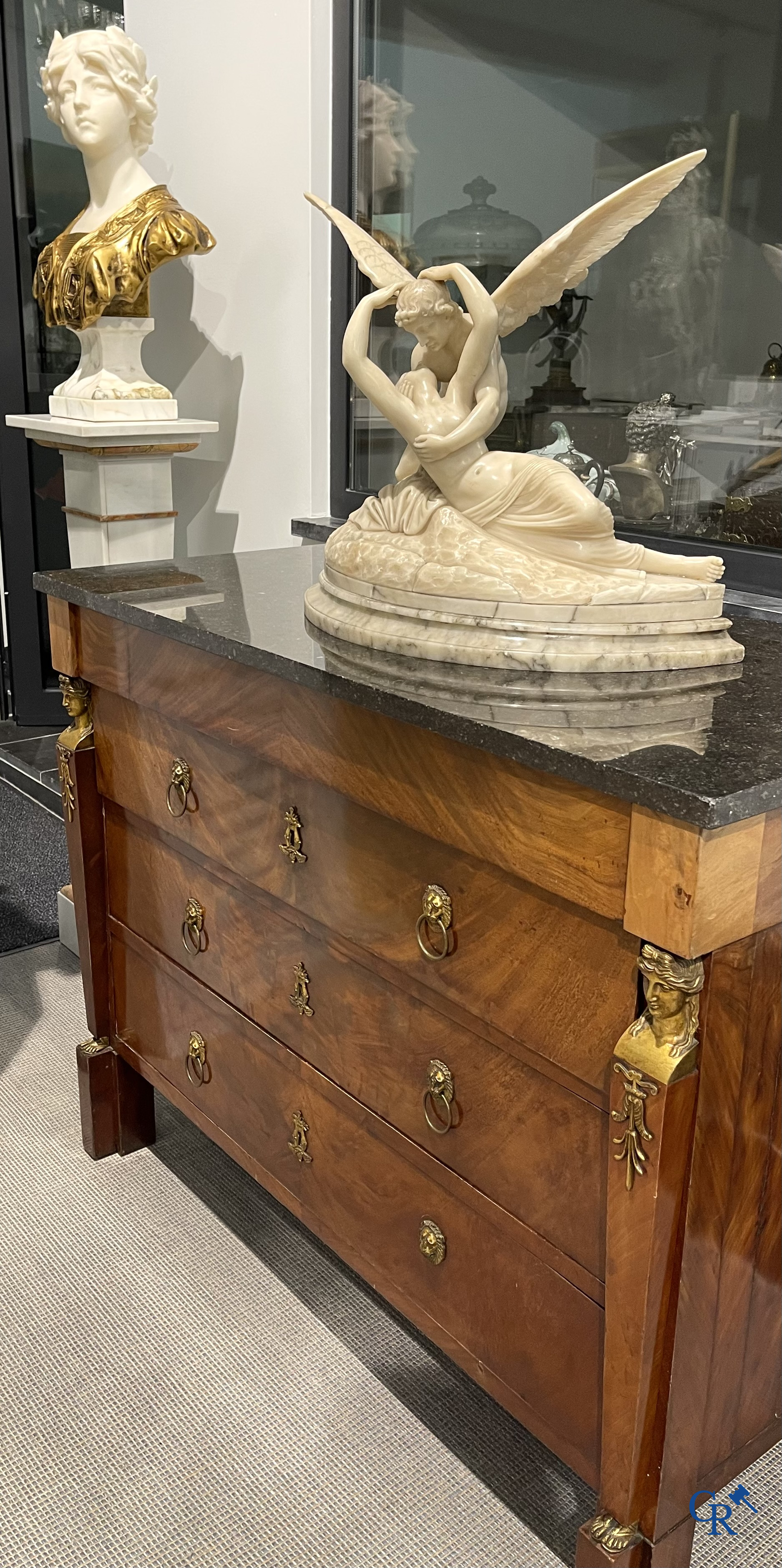 Antonio Canova (naar) Albast. Psyché herleeft door de kus van Cupido. Circa 1920.