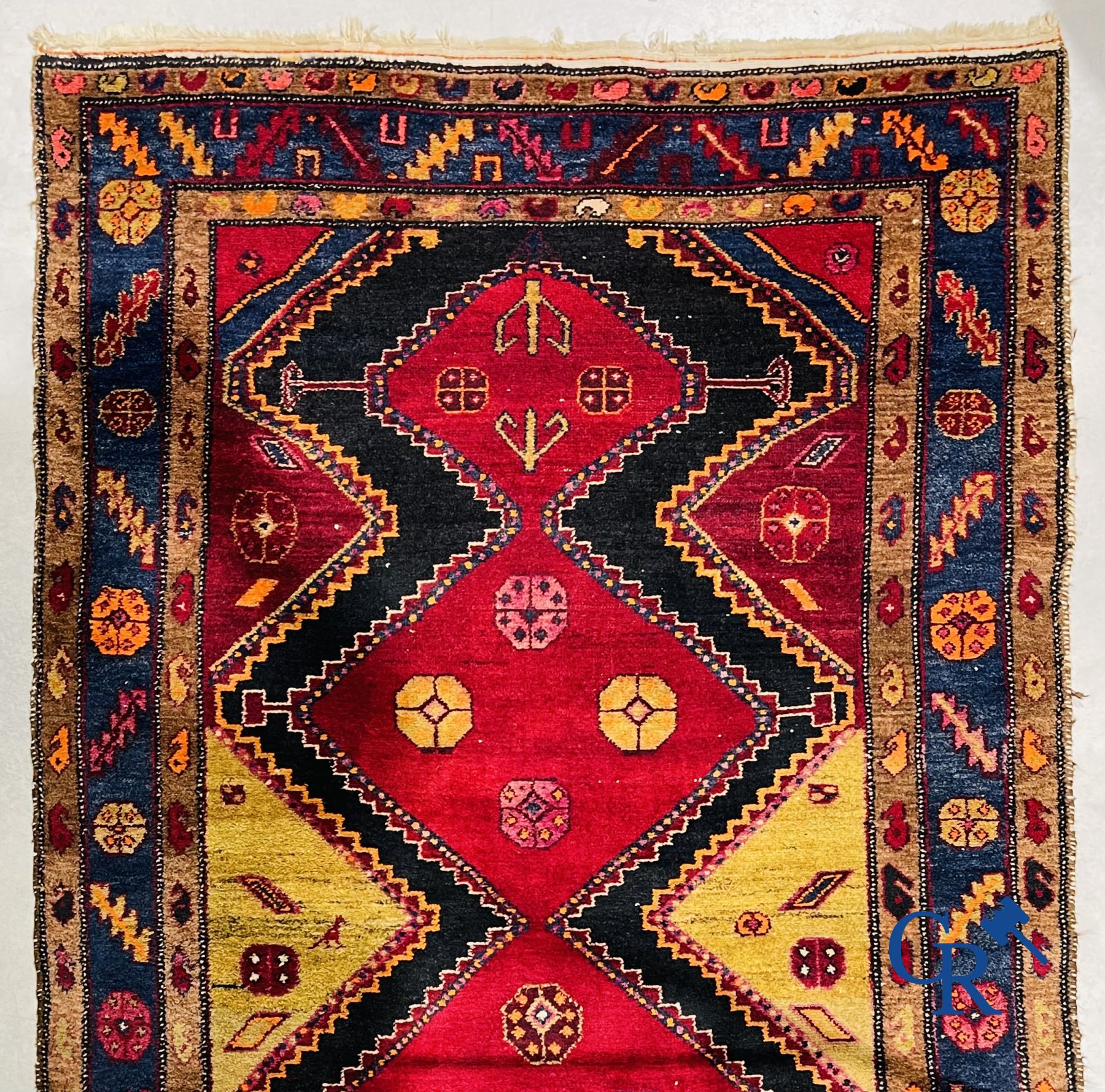 Oriental carpets: Kurdistan. Antique Kurdi carpet.