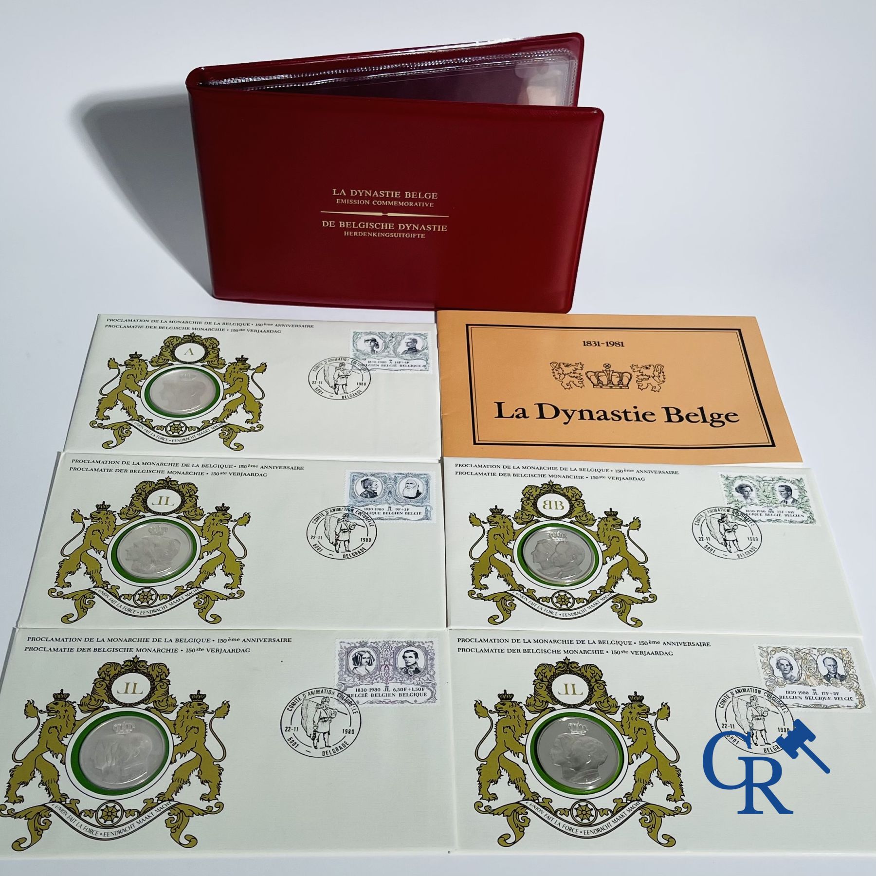 Sterling silver: Lot with commemorative medals, commemorative postage stamps and others about the royal house of Belgium.