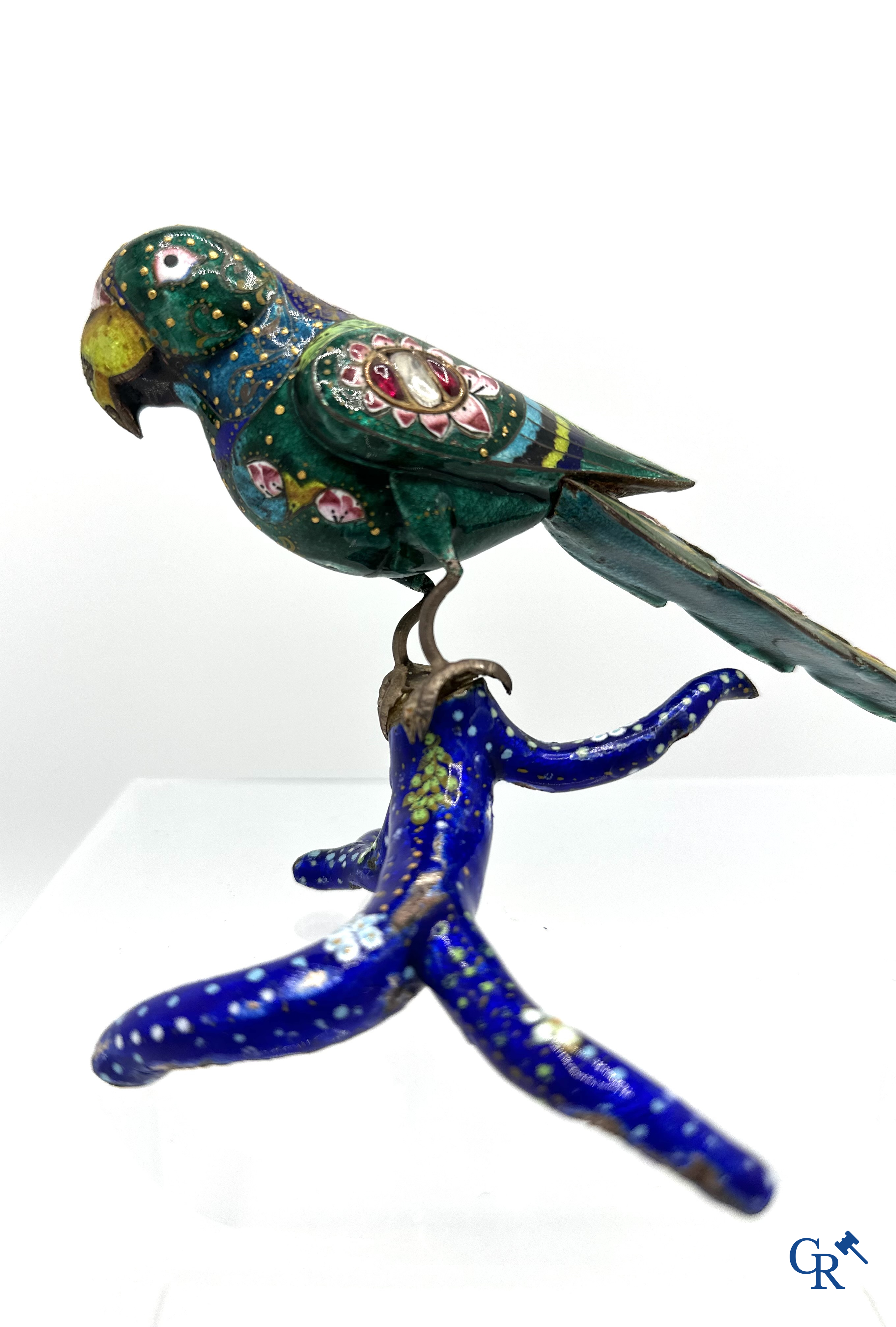 North India: Enameled parrot set with gemstones/rubis. 19th century.