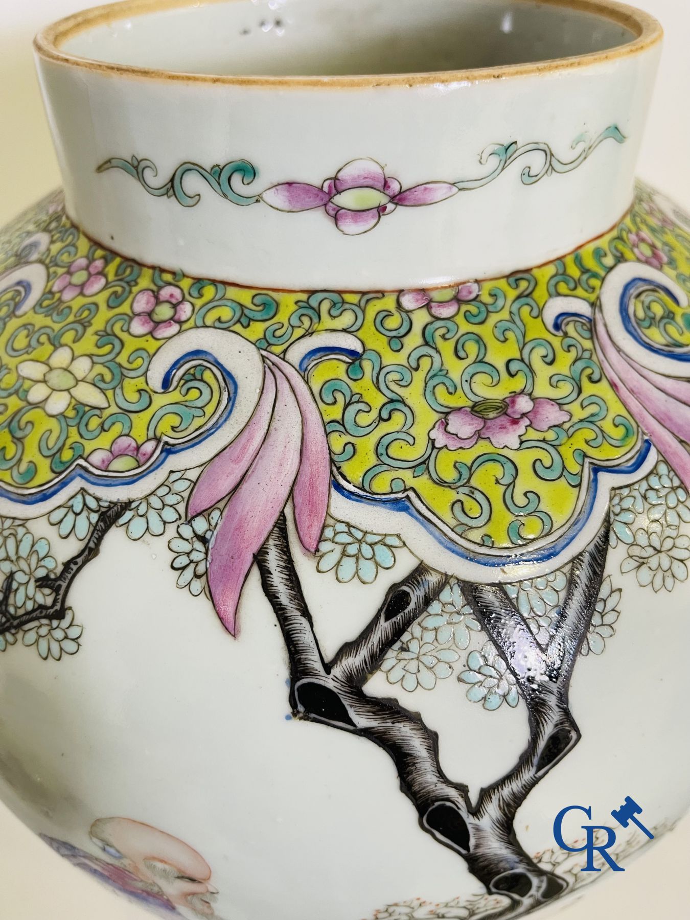 Chinese Porcelain: A Chinese famille rose lidded vase depicting Shou Lao.