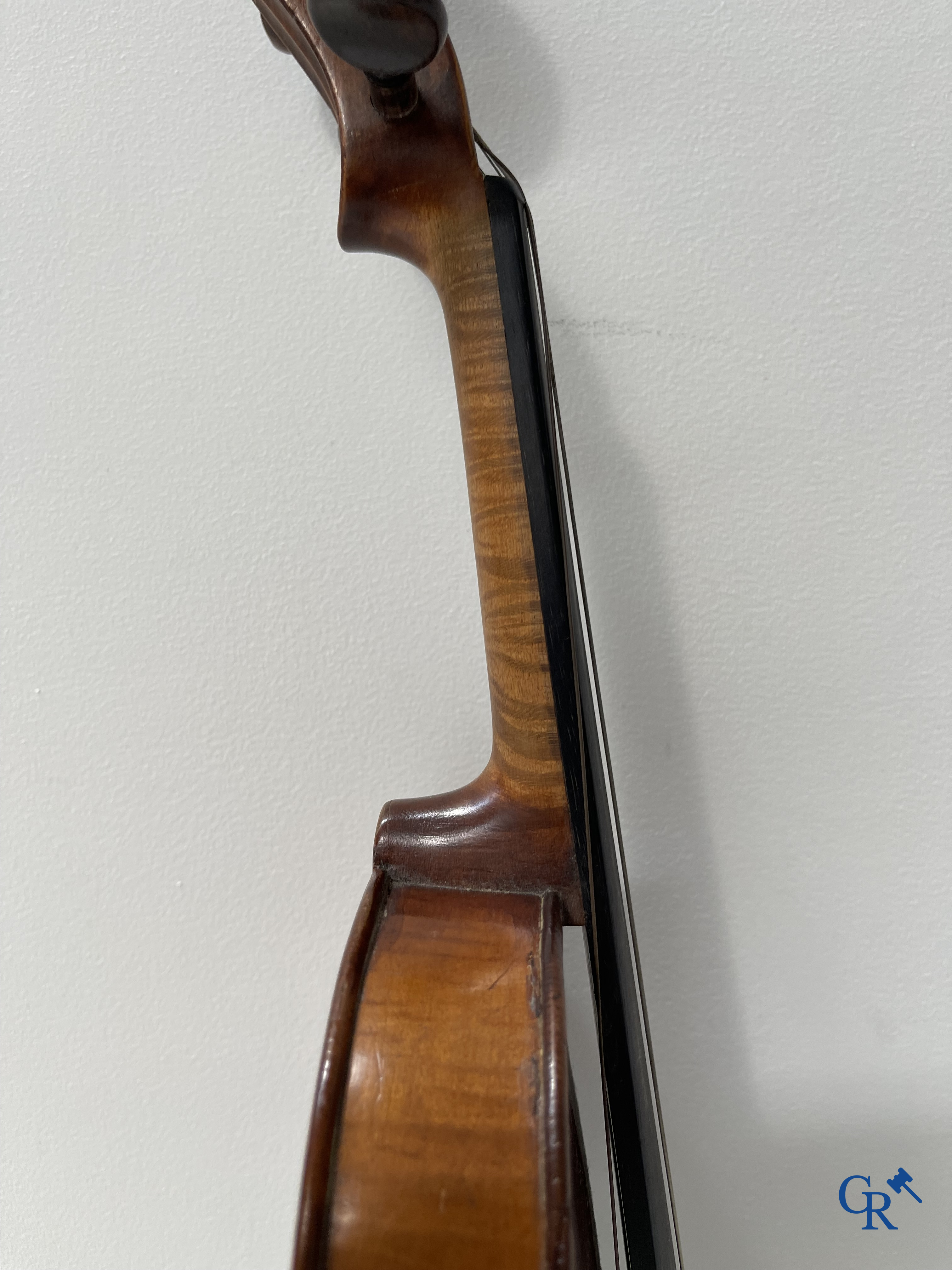 Musical instrument, violin.