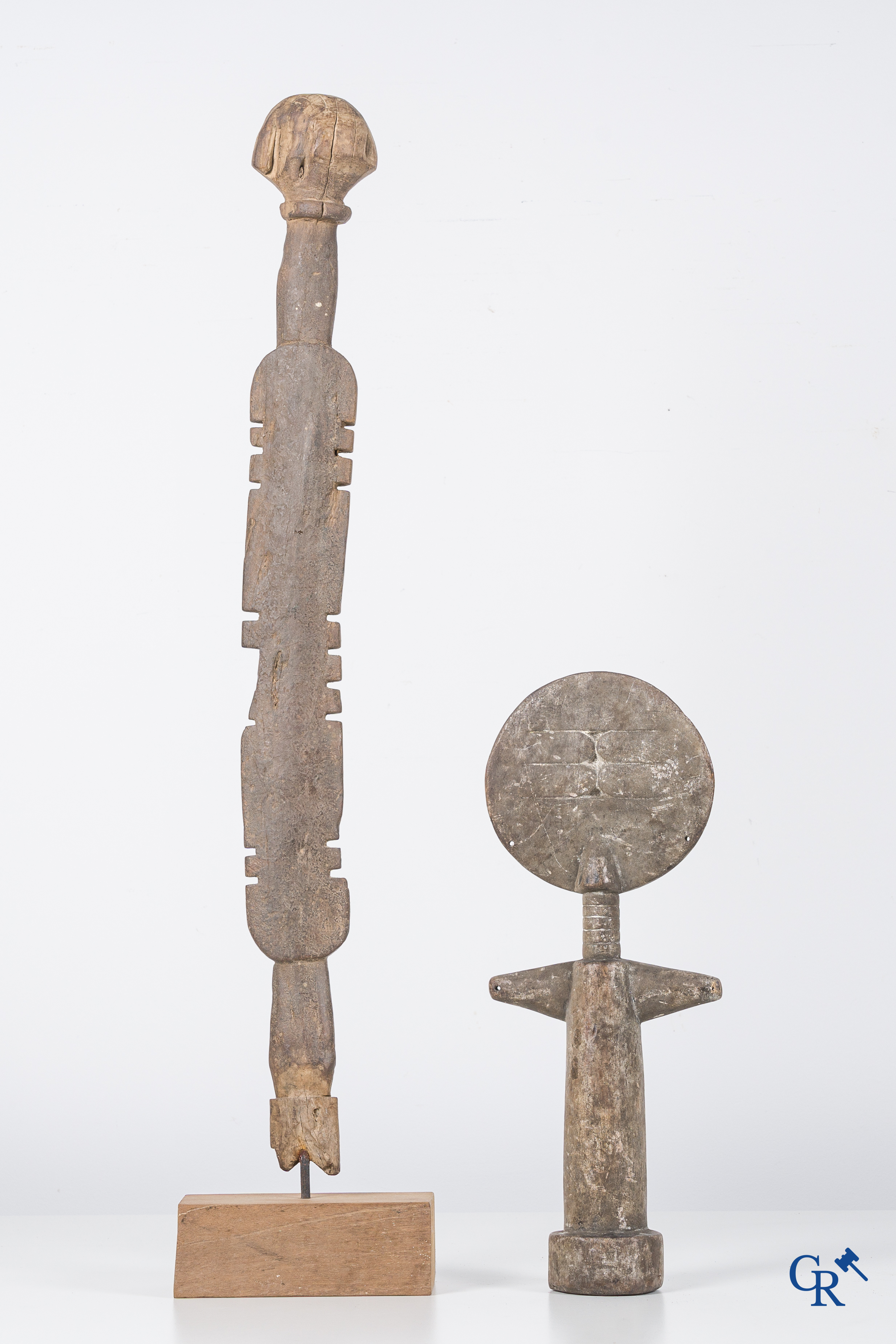 Tribal Art, Primitieve kunst, een kavel met 8 afrikaanse houtgesculpteerde voorwerpen, maskers, enz.