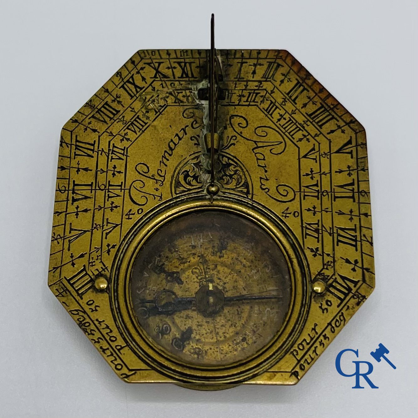 Lemaire à Paris: Octagonal pocket sundial and compass. Early 18th century.