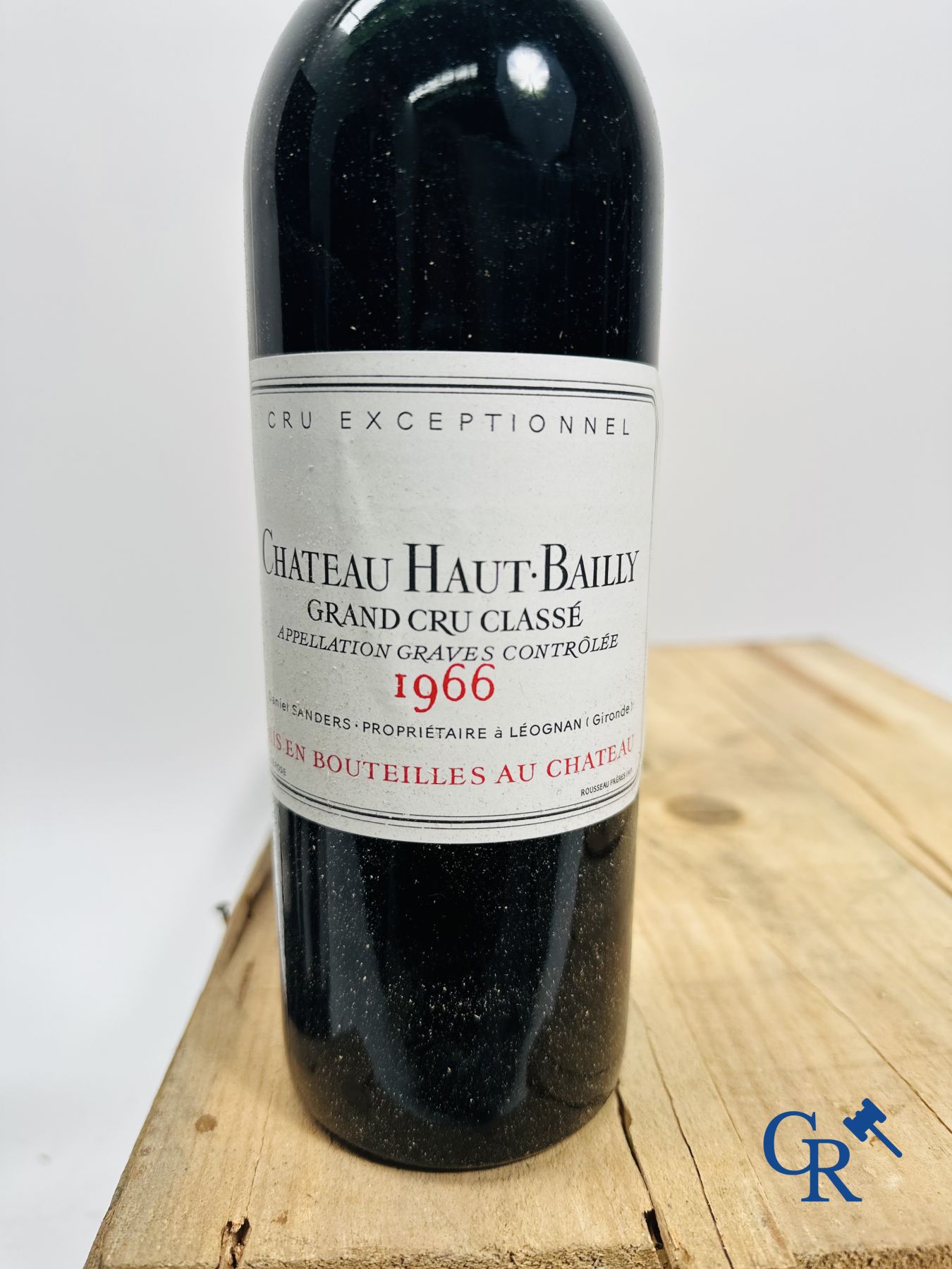 Wine - Bordeaux: Château Haut-Bailly 1966, 0.75L. Red. Grand Cru Classé.