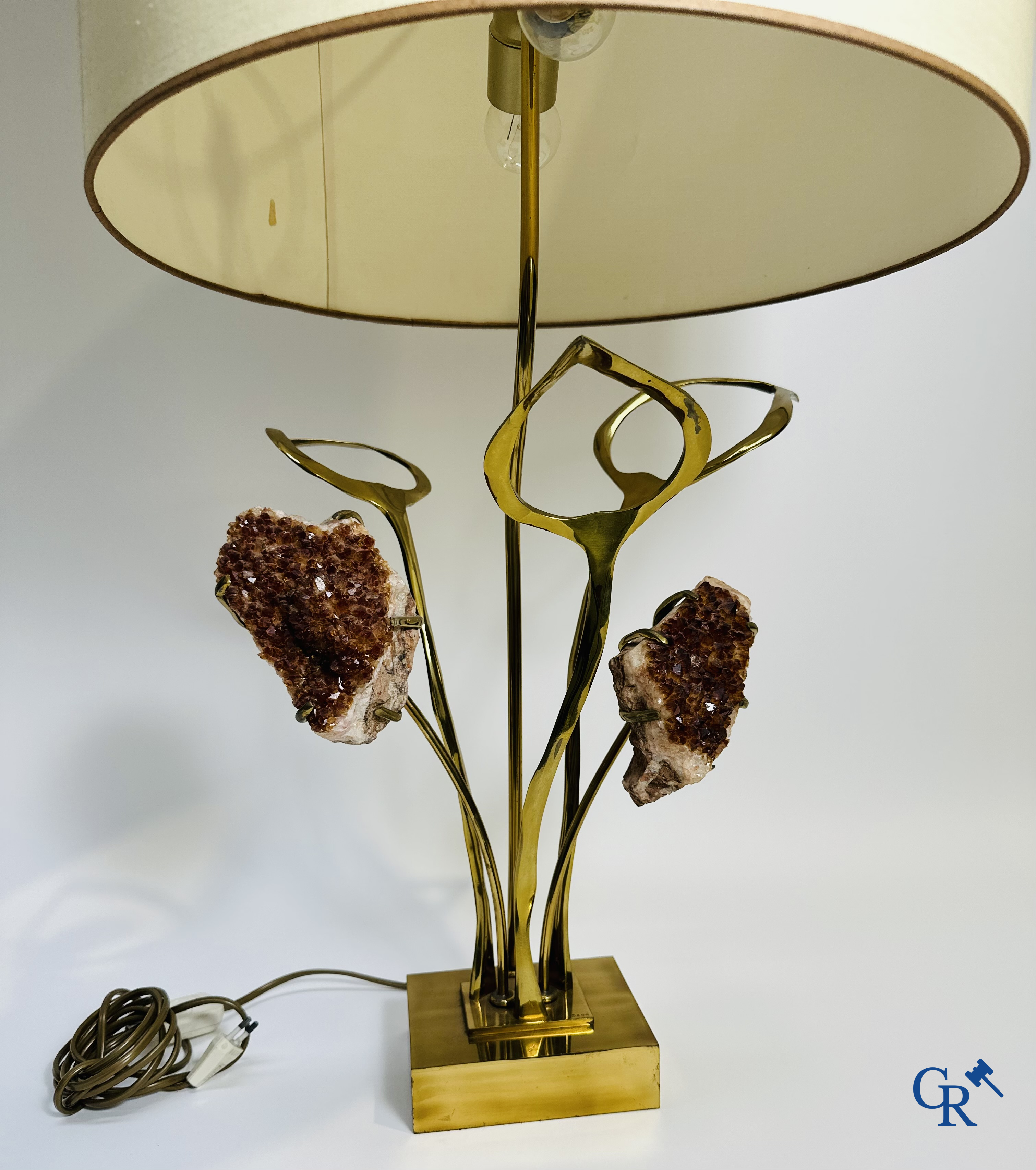 Willy Daro: Design lamp in brons en amethist. Gesigneerd.