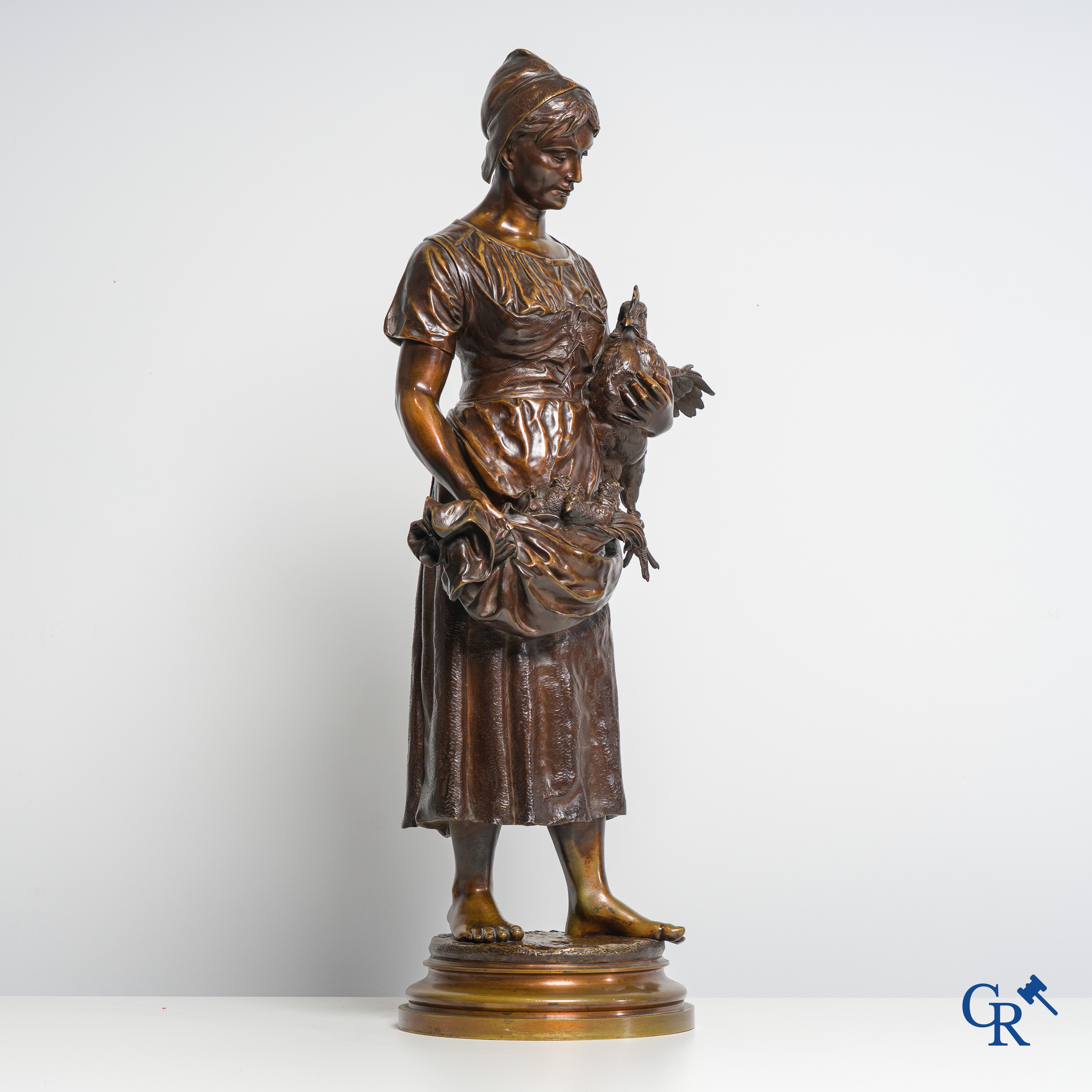 Alfred Barye (1839-1882): Bronze statue with brown patina. Farmer with hen and chicks.