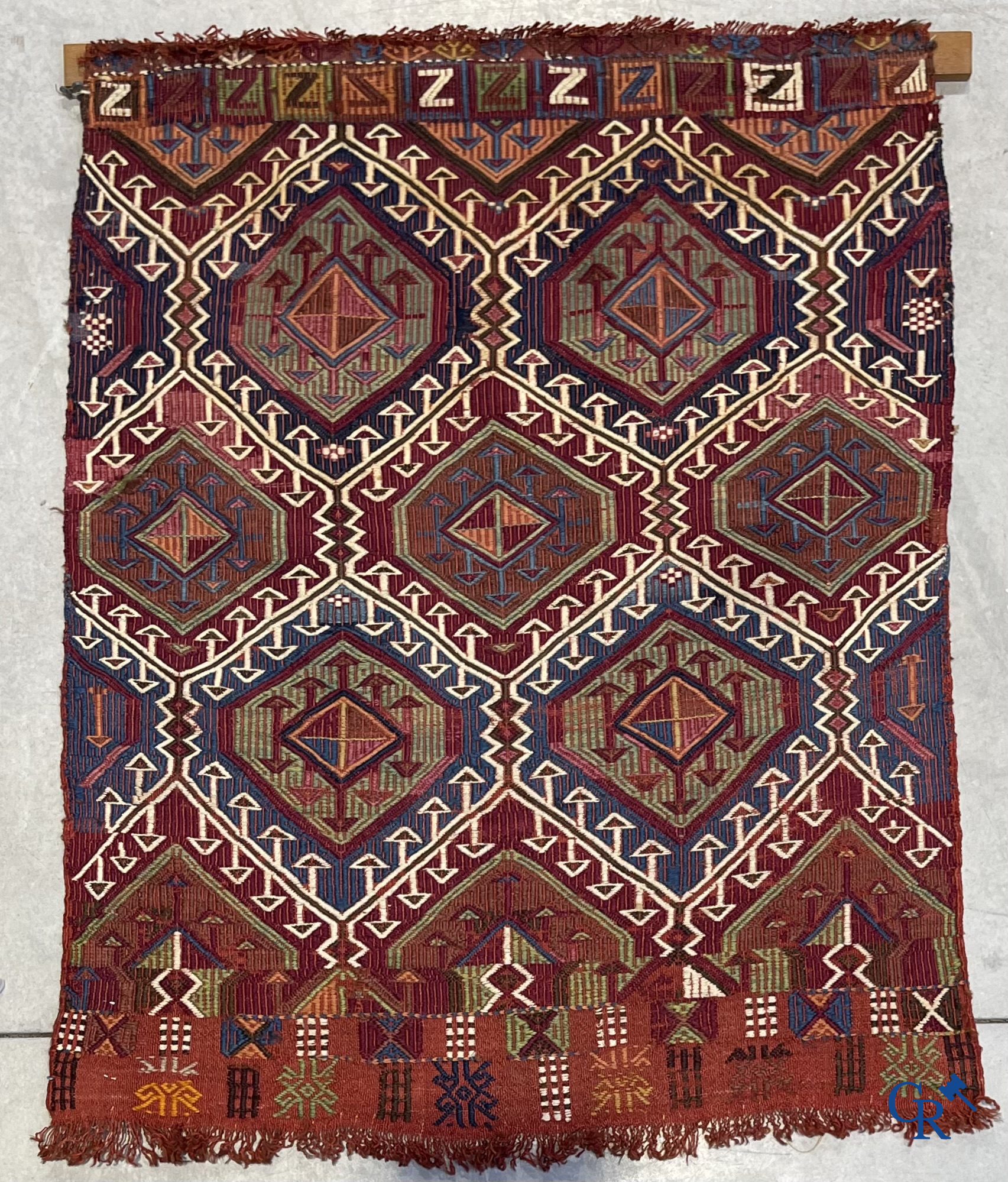 Oriental carpets: Small Oriental hand-knotted tapestry.