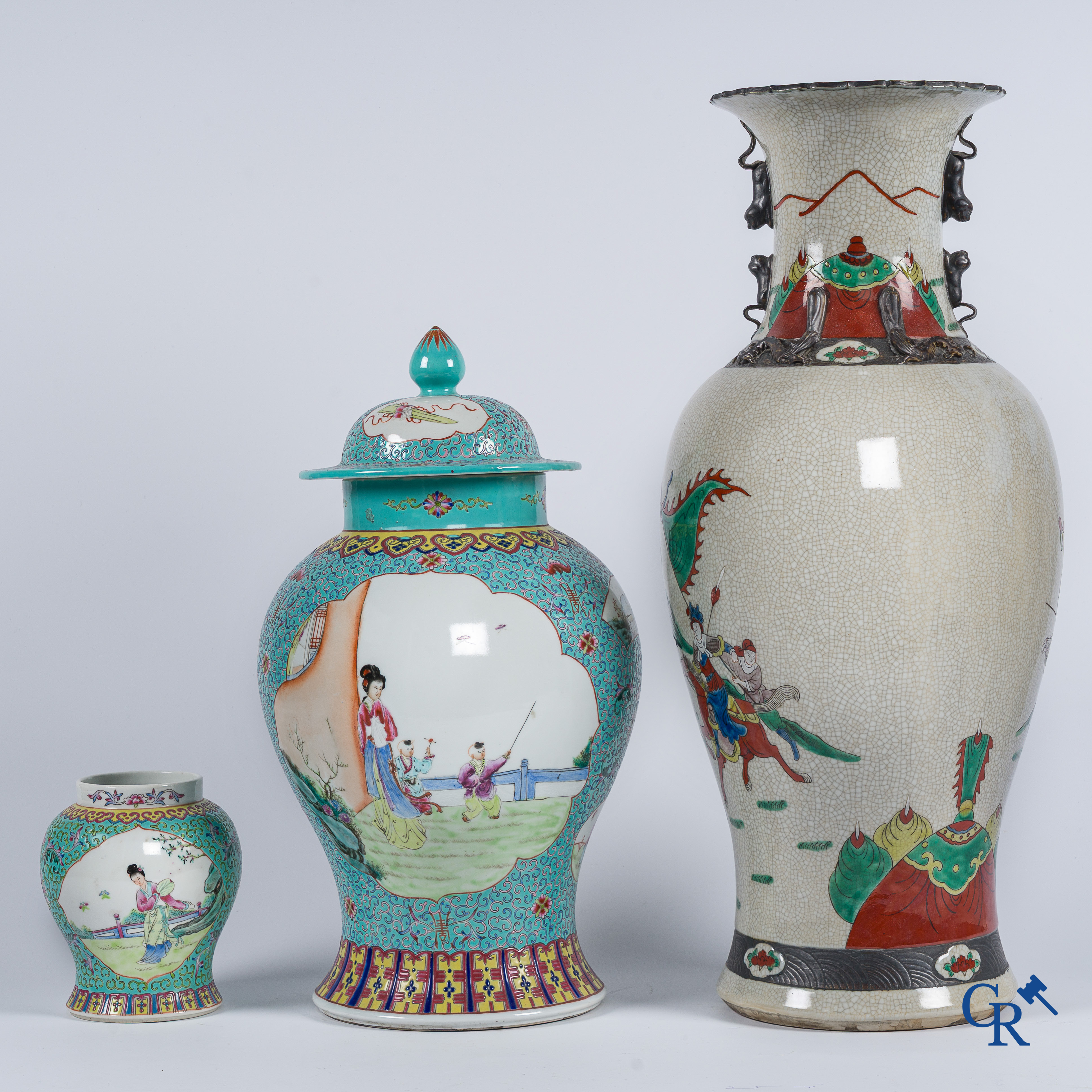 Asian Art. Chinese porcelain. Lot of 3 Chinese vases. 20th century.