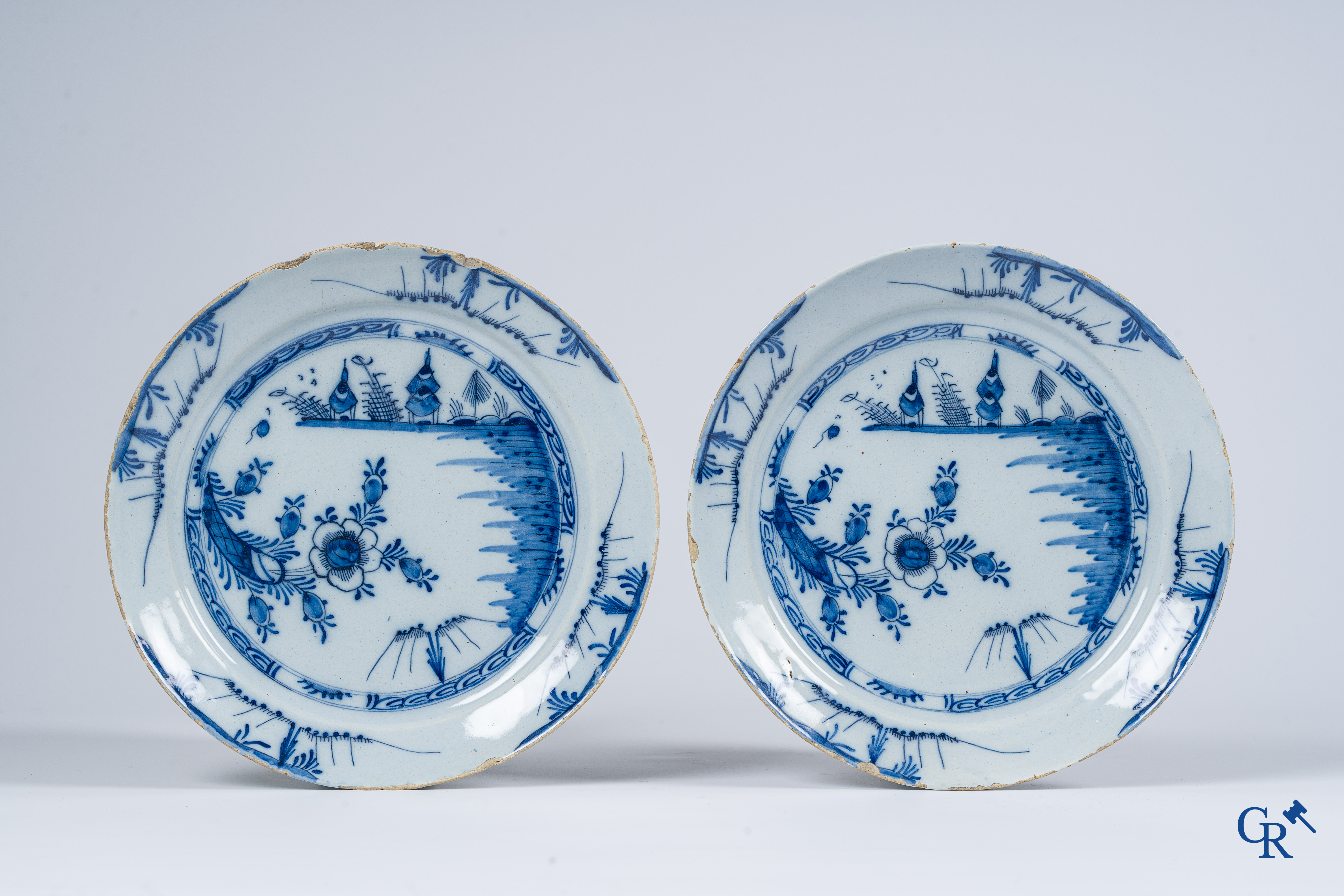 Earthenware. Pair of 18th century plates in Delft pottery.