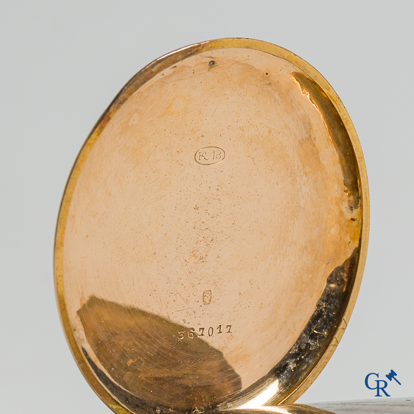 Antique pocket watch with 18 karat gold 750°/00 watch case.