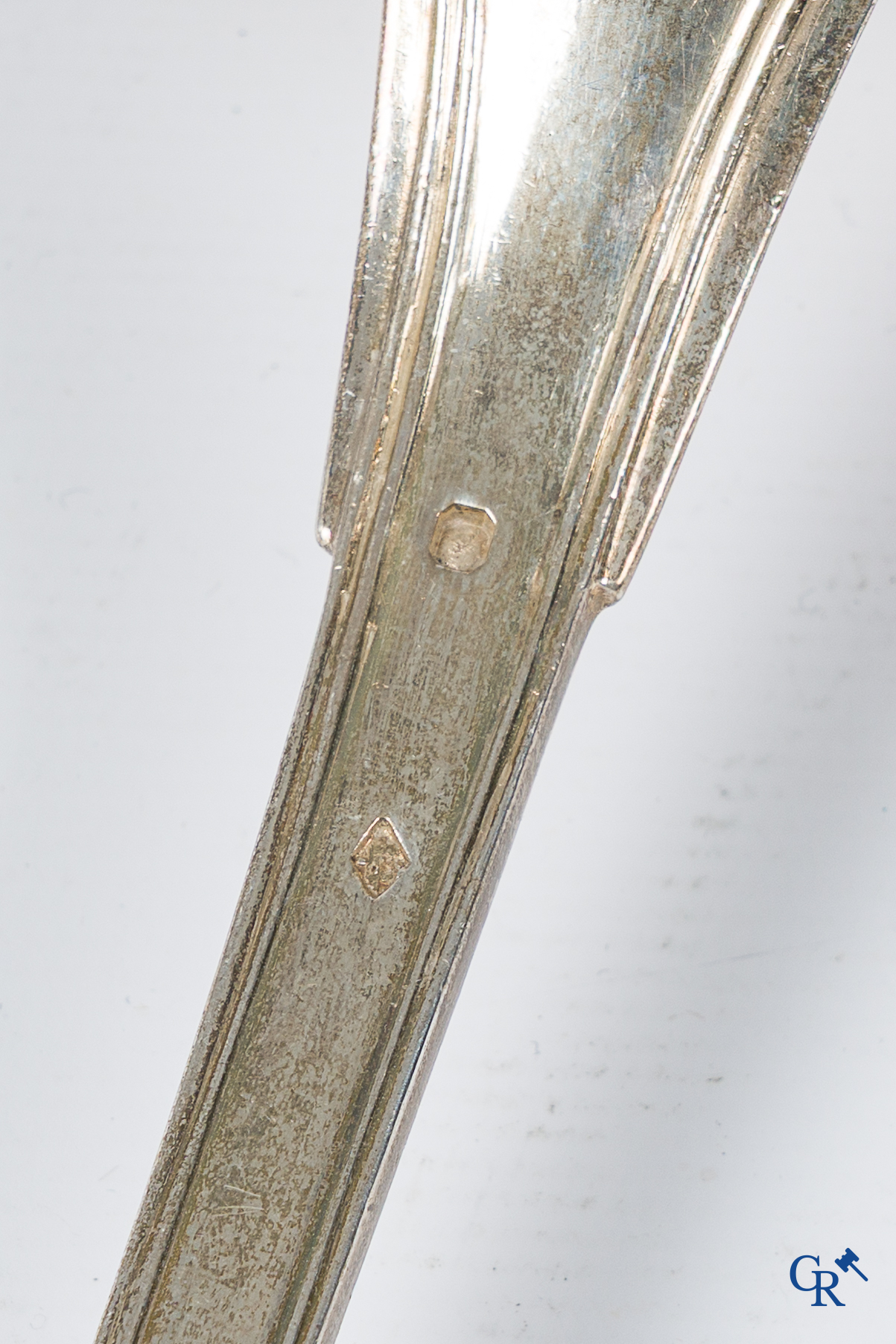 Zilver. Kavel met bestek in zilver 800°/00.