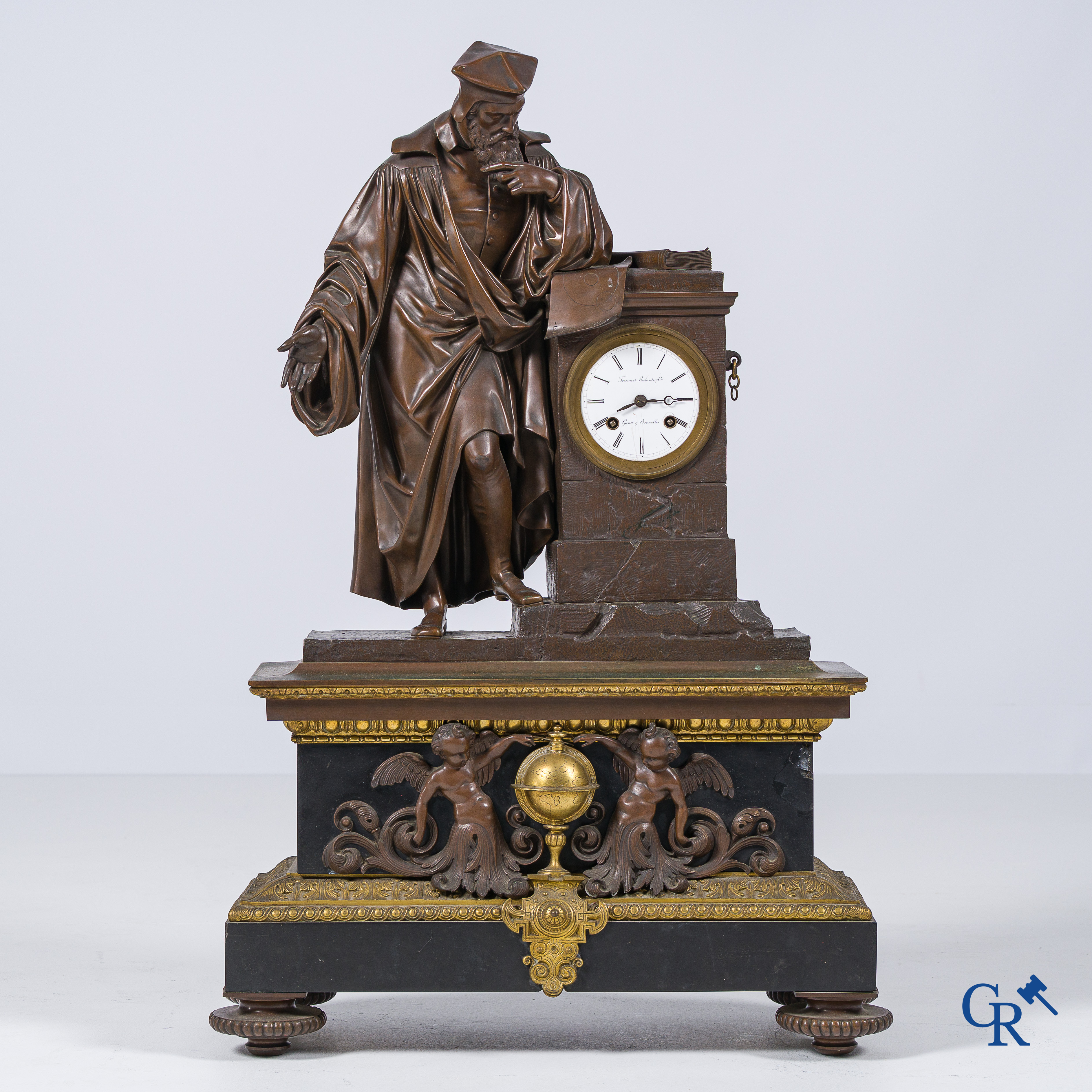 Trossaert Roelants & Cie. Imposante pendule in marmer en brons met voorstelling van Mercator. 19e eeuw.