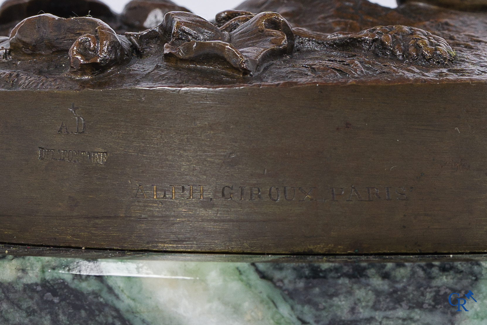 James Pradier. "De Jacht" Bronzen beeld met bruine patine. Alphonse Giroux en gieterijstempel Delafontaine. 19e eeuw.