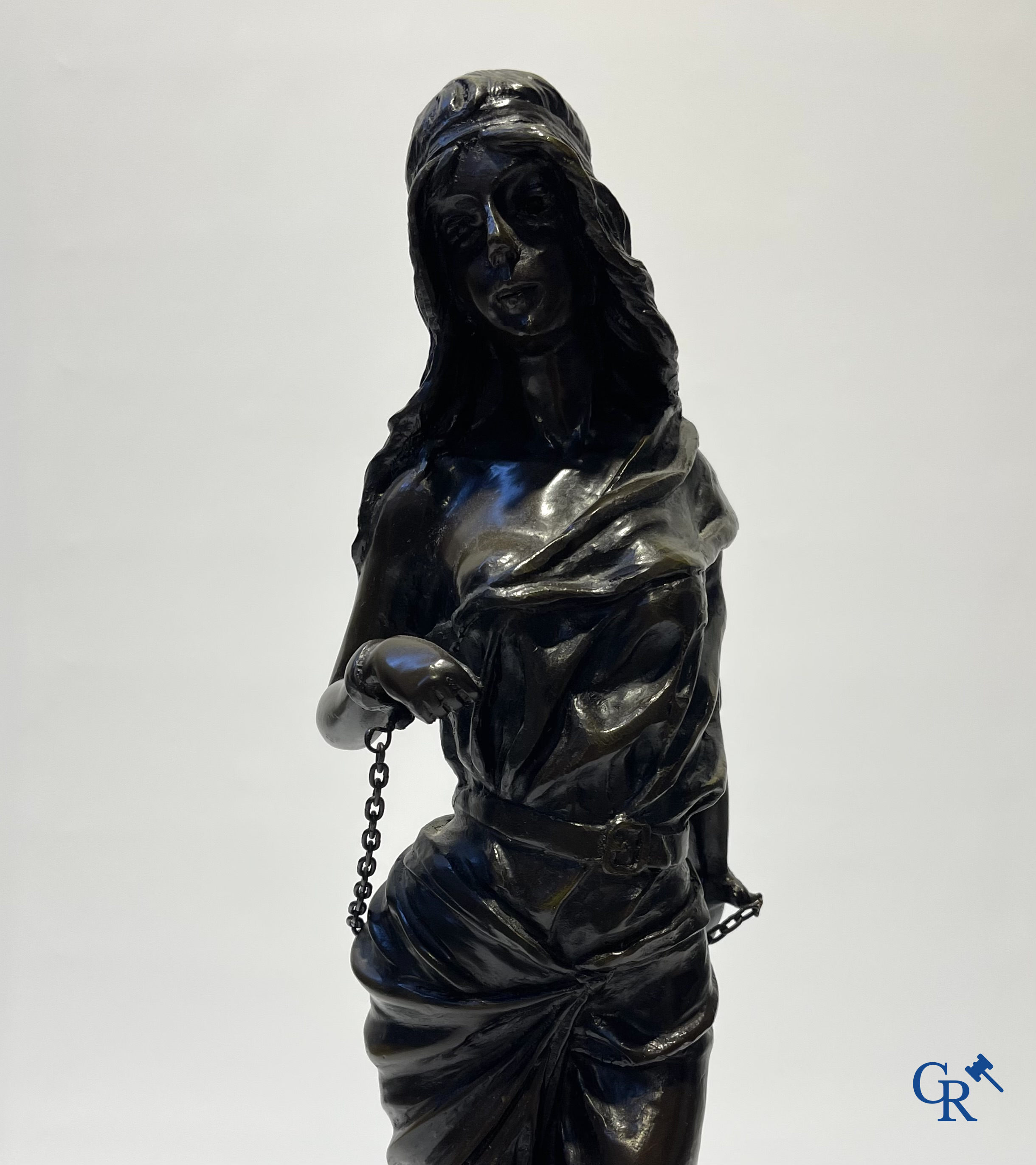 Bronze statue (posthumously) after Emmanuel Villanis. “Prise de corsaire”.