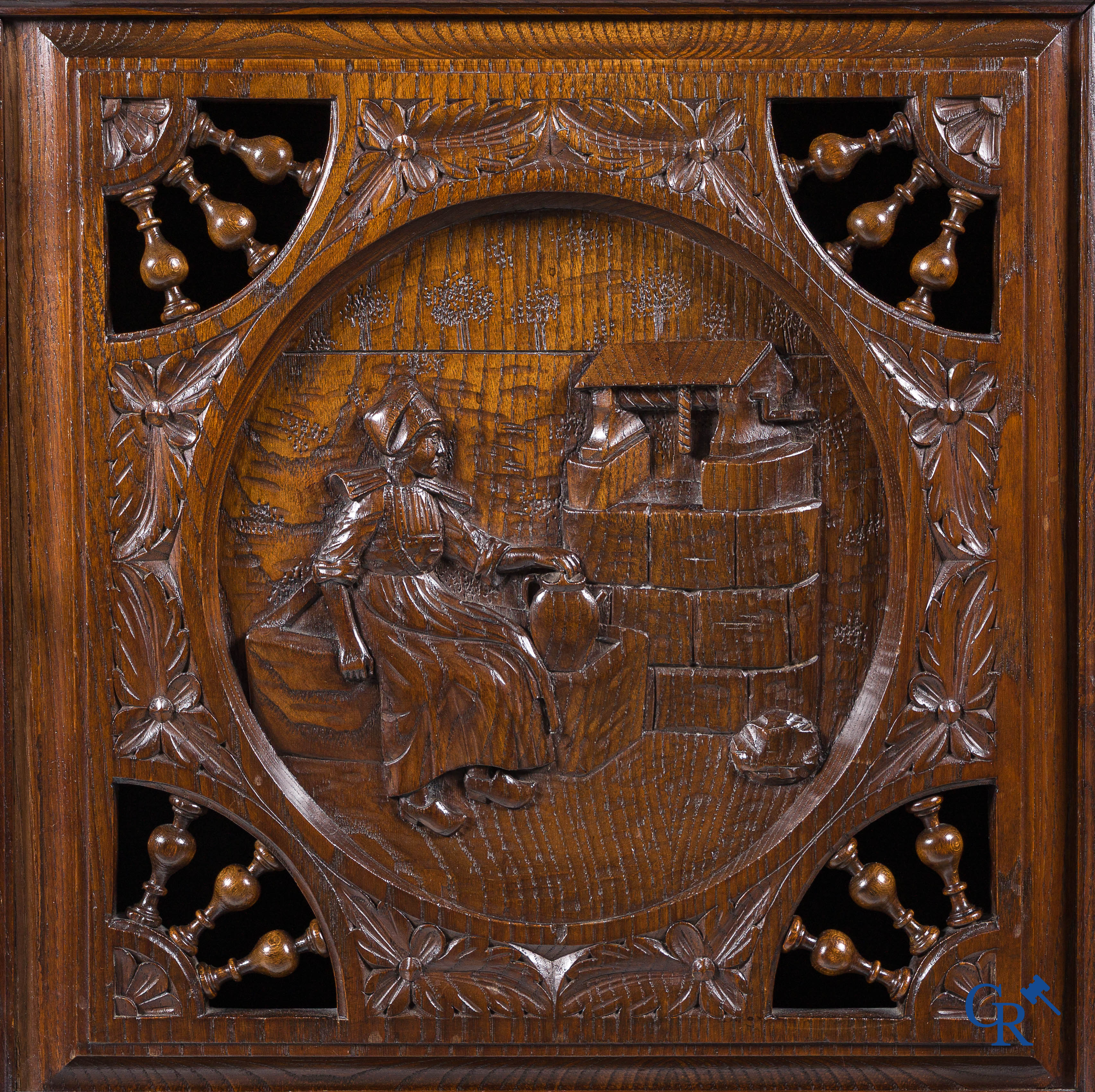 Meubelen. Rijkelijk gesculpteerde Bretoense ééndeurskast. Frankrijk, Circa 1900.
