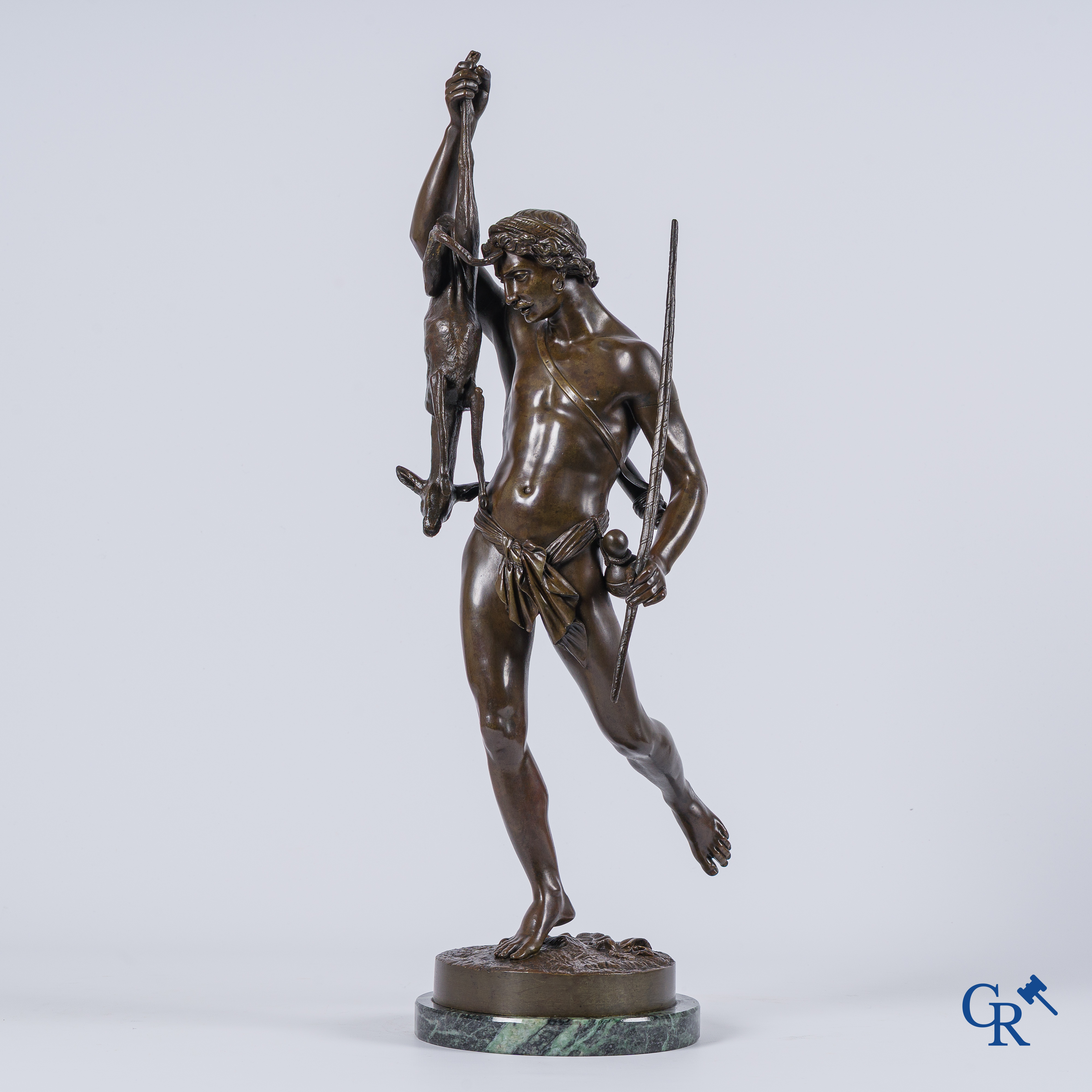 James Pradier. "De Jacht" Bronzen beeld met bruine patine. Alphonse Giroux en gieterijstempel Delafontaine. 19e eeuw.