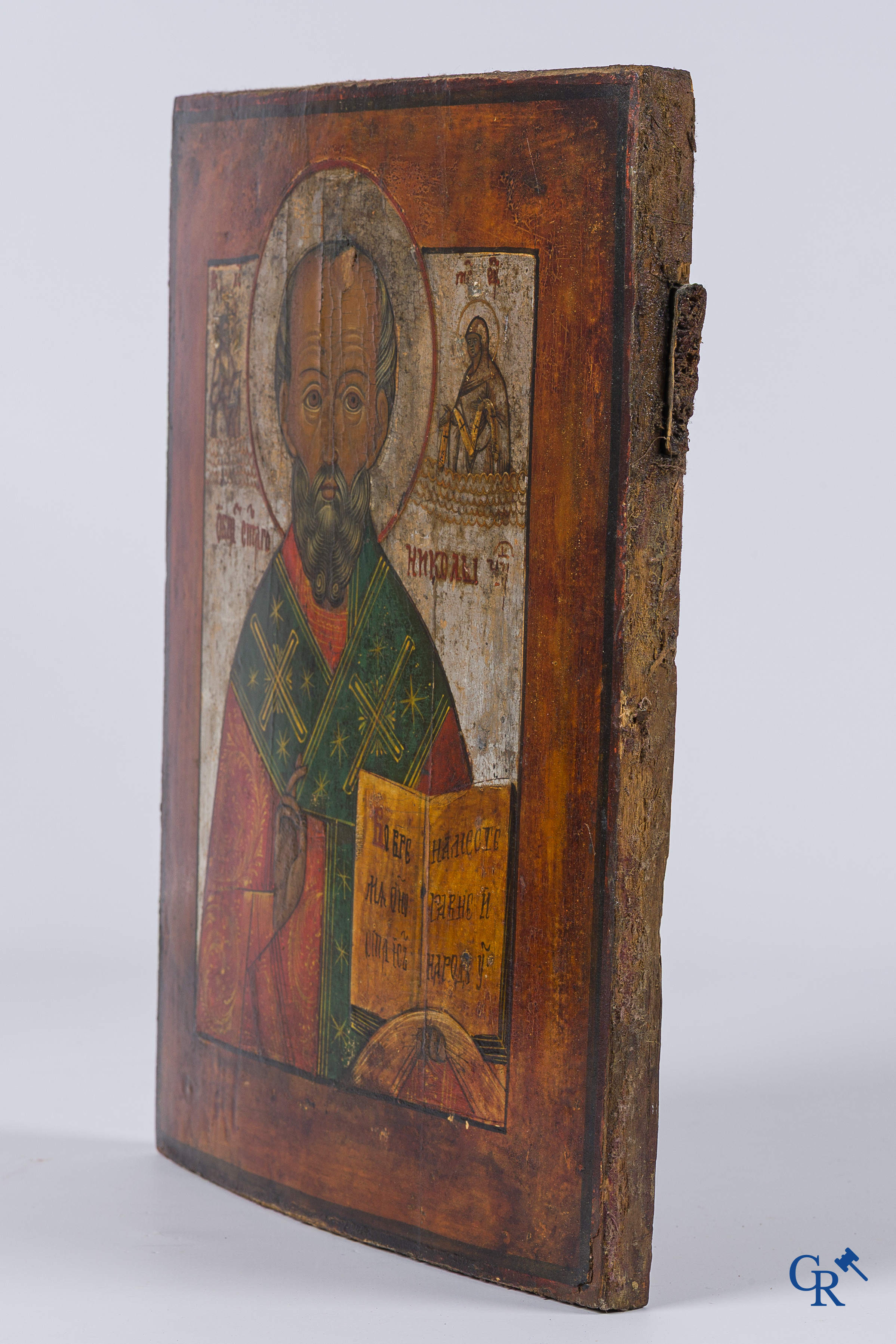 Icoon met voorstelling van Sint Nicolaas. Tempera op paneel. Oklad in messing. 19e eeuw.