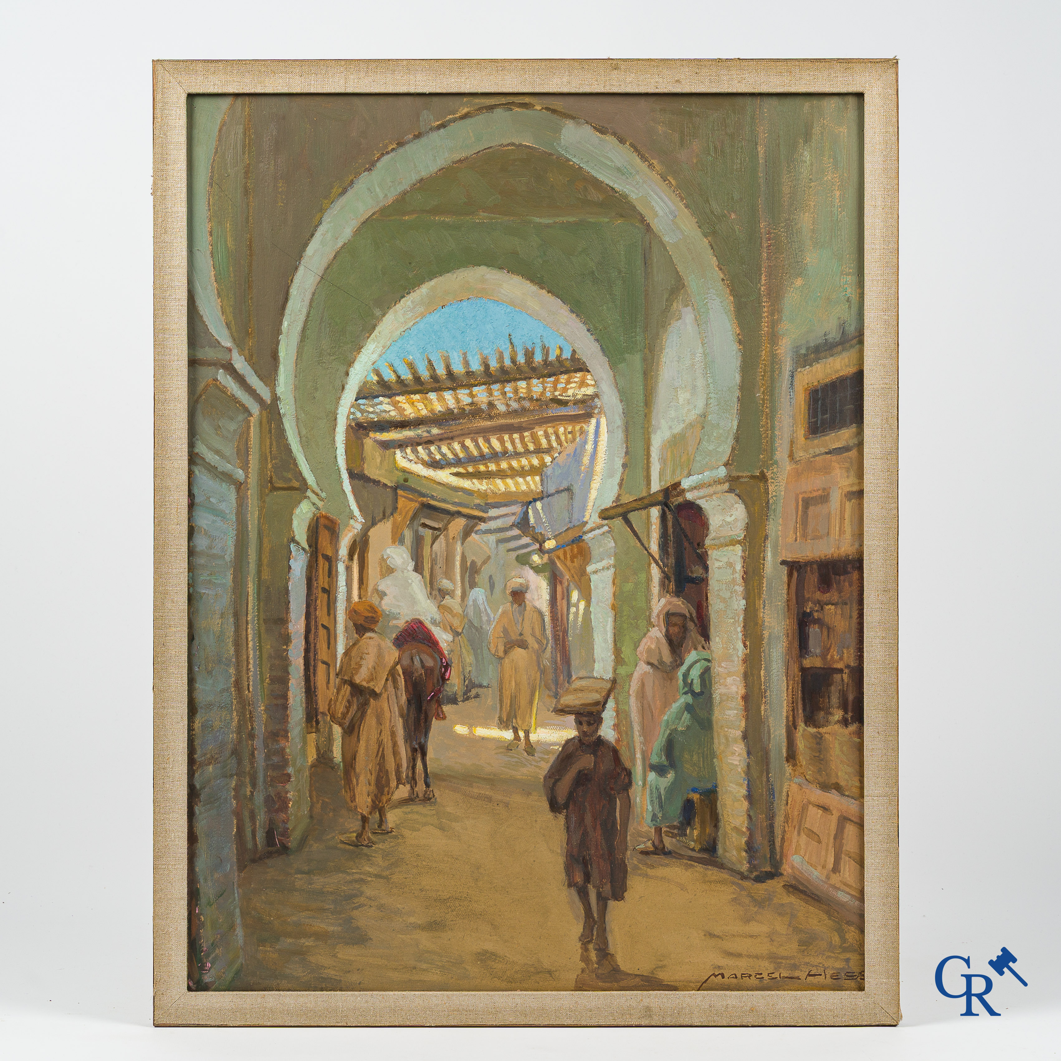 Marcel Hess (1878-1948) Oriëntaalse scène. "Souks à Médina de Fez" Olie op hard karton. Rechtsonder gesigneerd.