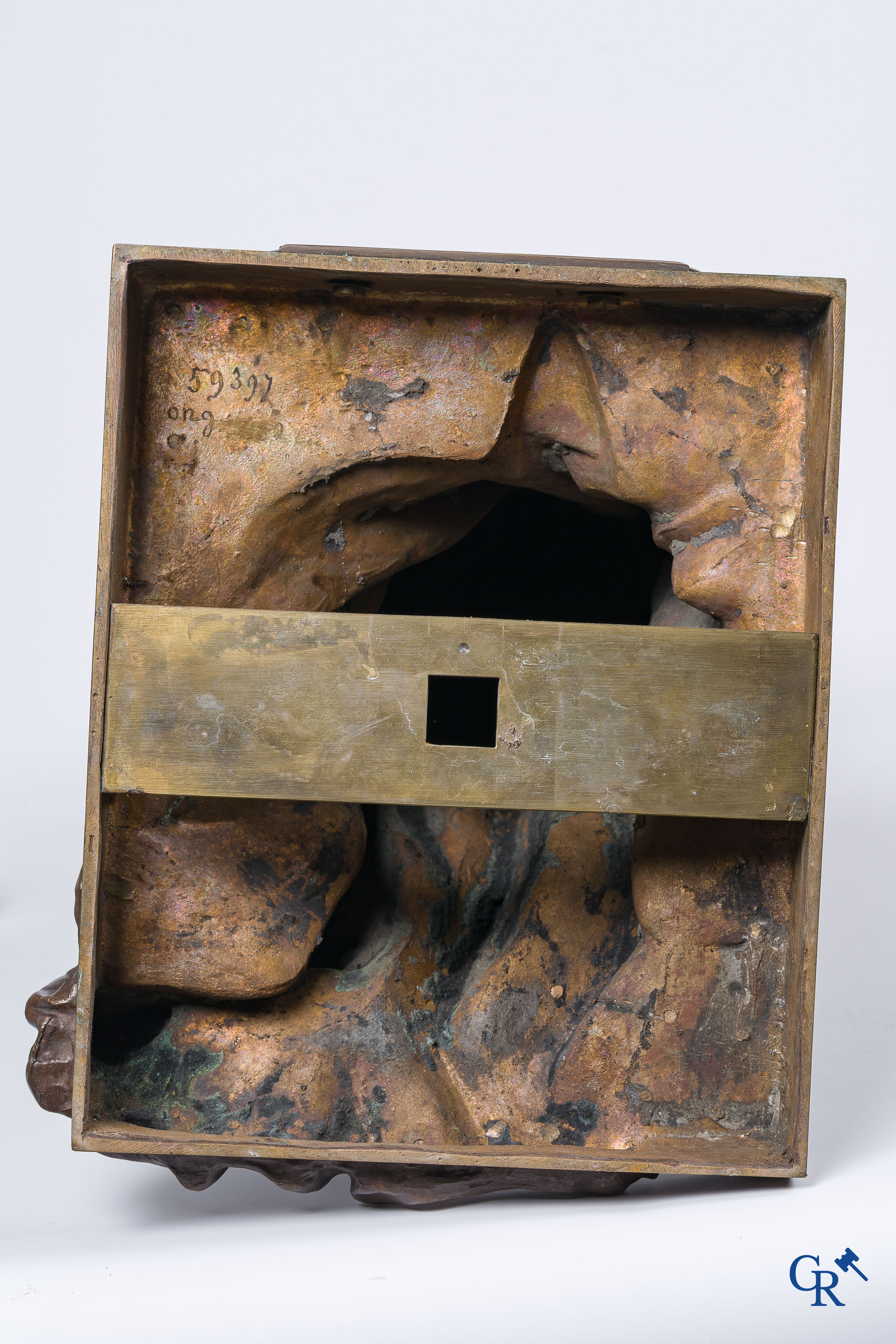 Jean Gautherin (1840-1890) en gieterij Barbedienne. Clotilde de Surville. Bronzen beeld met bruine patine.