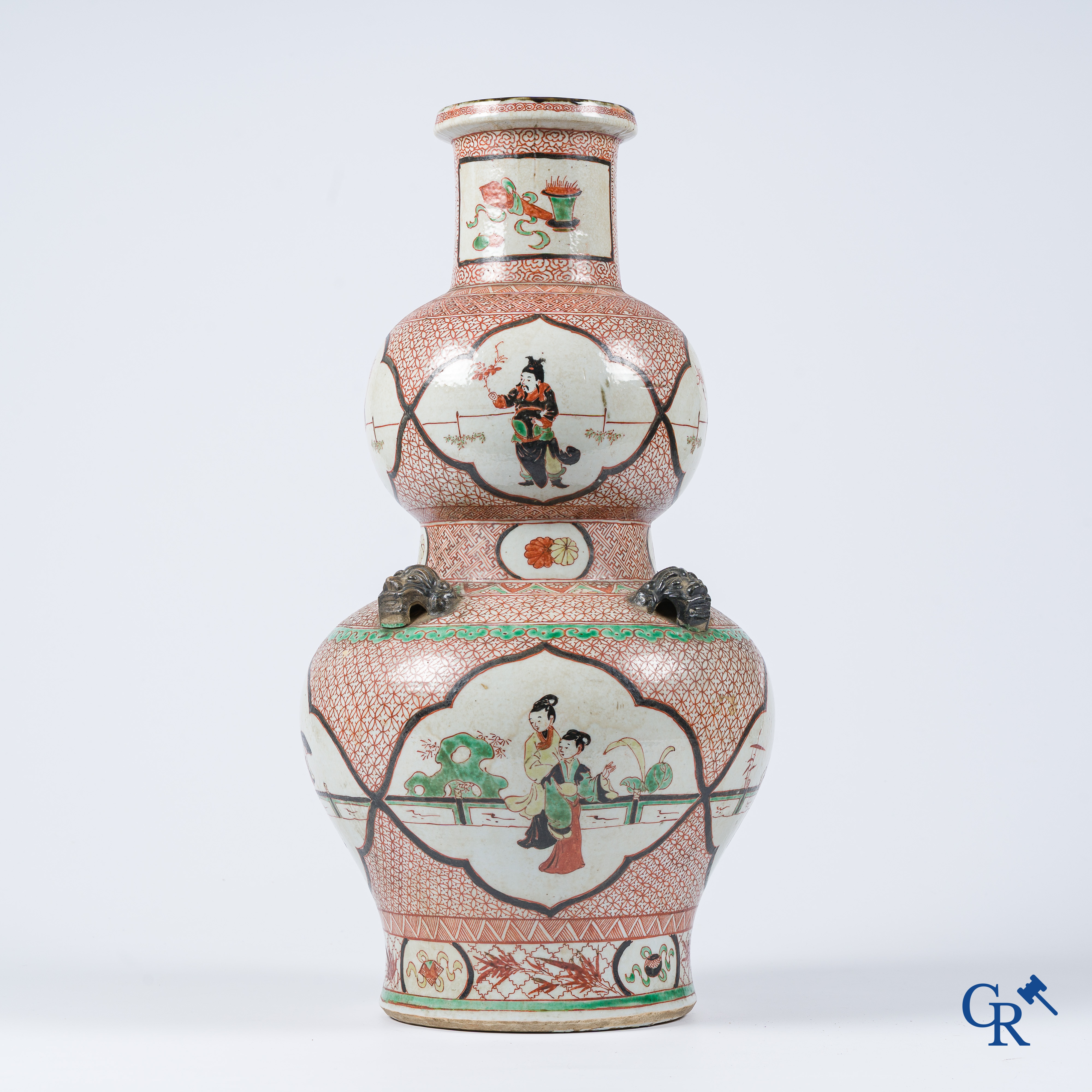 Aziatica. Chinees porselein. Een grote Chinese dubbel gourd vaas. 18e-19e eeuw.