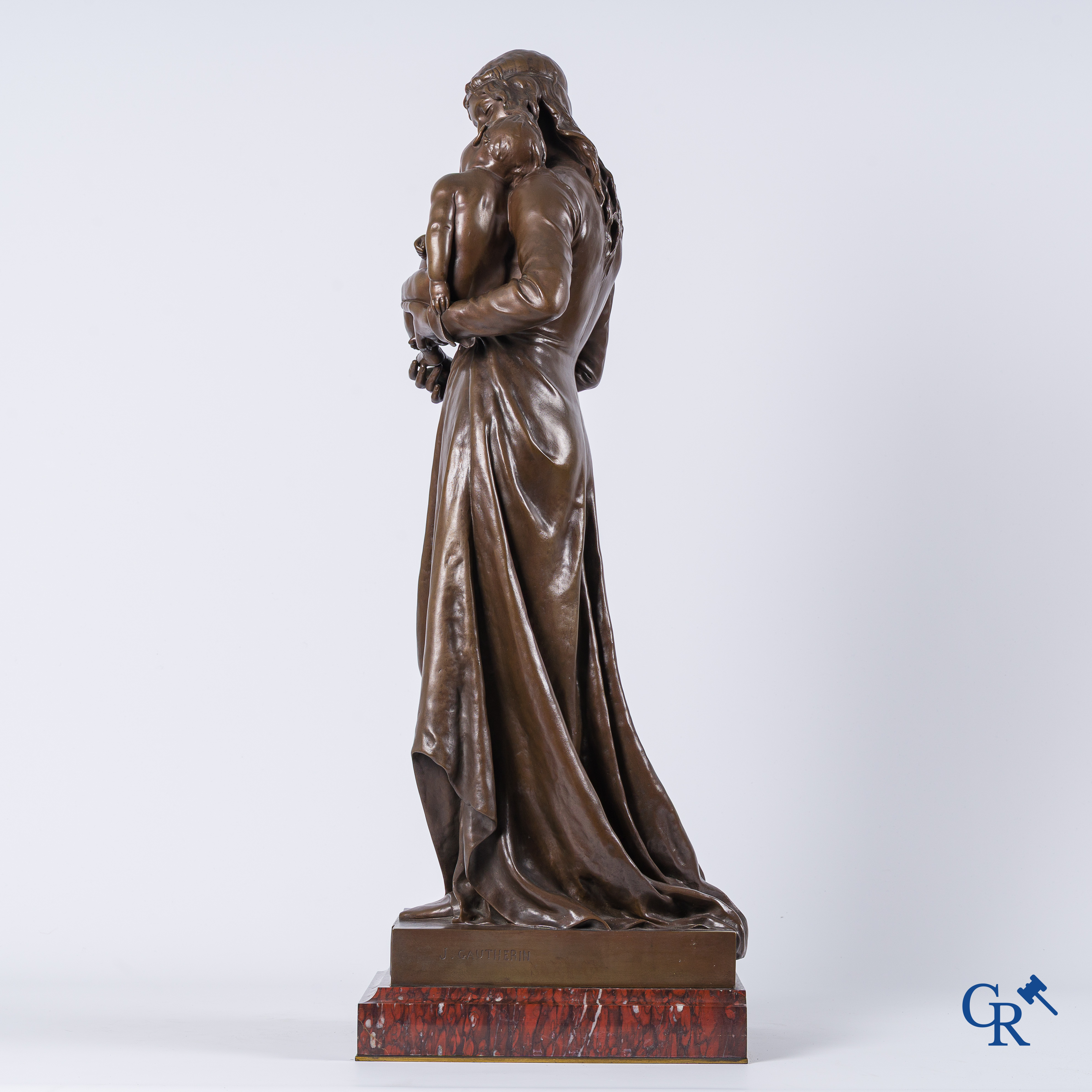 Jean Gautherin (1840-1890) en gieterij Barbedienne. Clotilde de Surville. Bronzen beeld met bruine patine.
