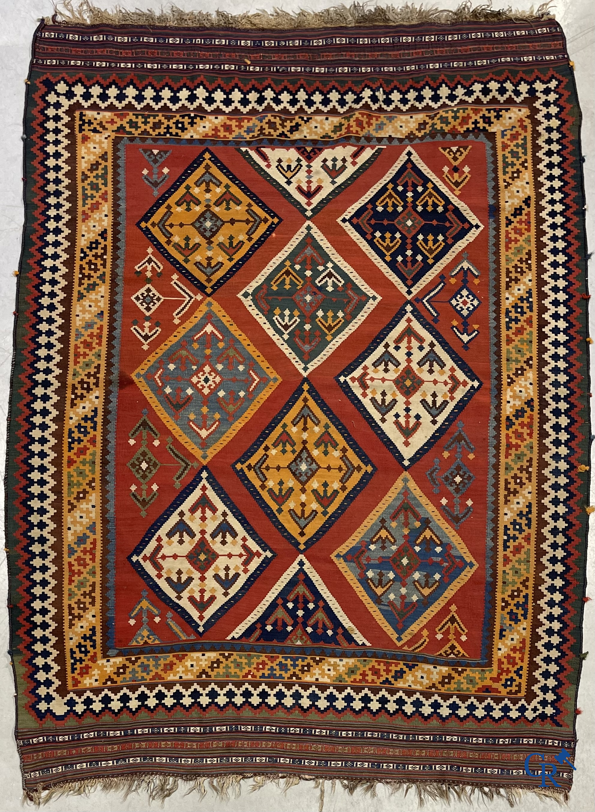 Oosterse tapijten. Handgeknoopt Perzisch tapijt. Kilim.