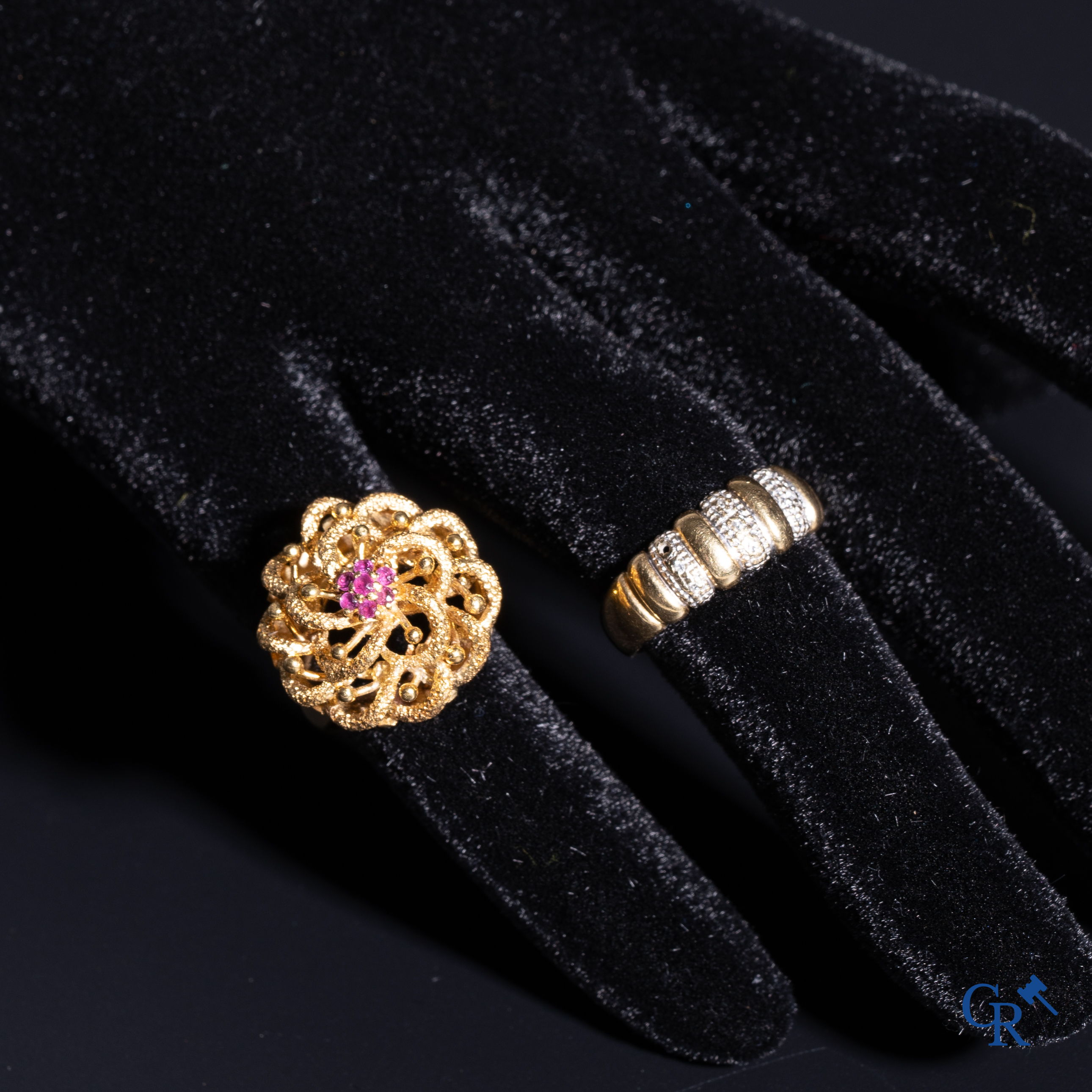 Jewellery: 2 rings in gold 18K (750°/00).