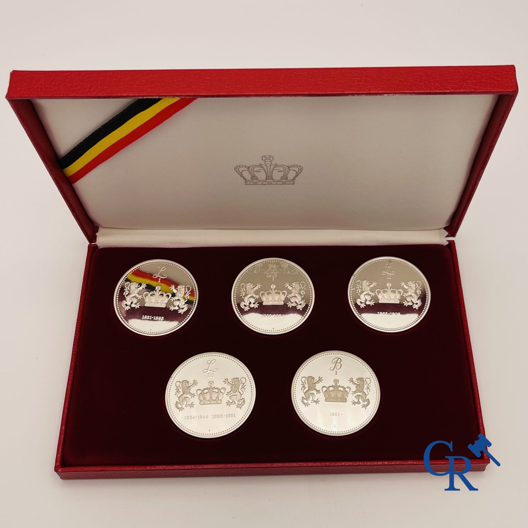 Sterling silver: Commemorative medals: 10 Portrait tokens of the kings and queens of Belgium.