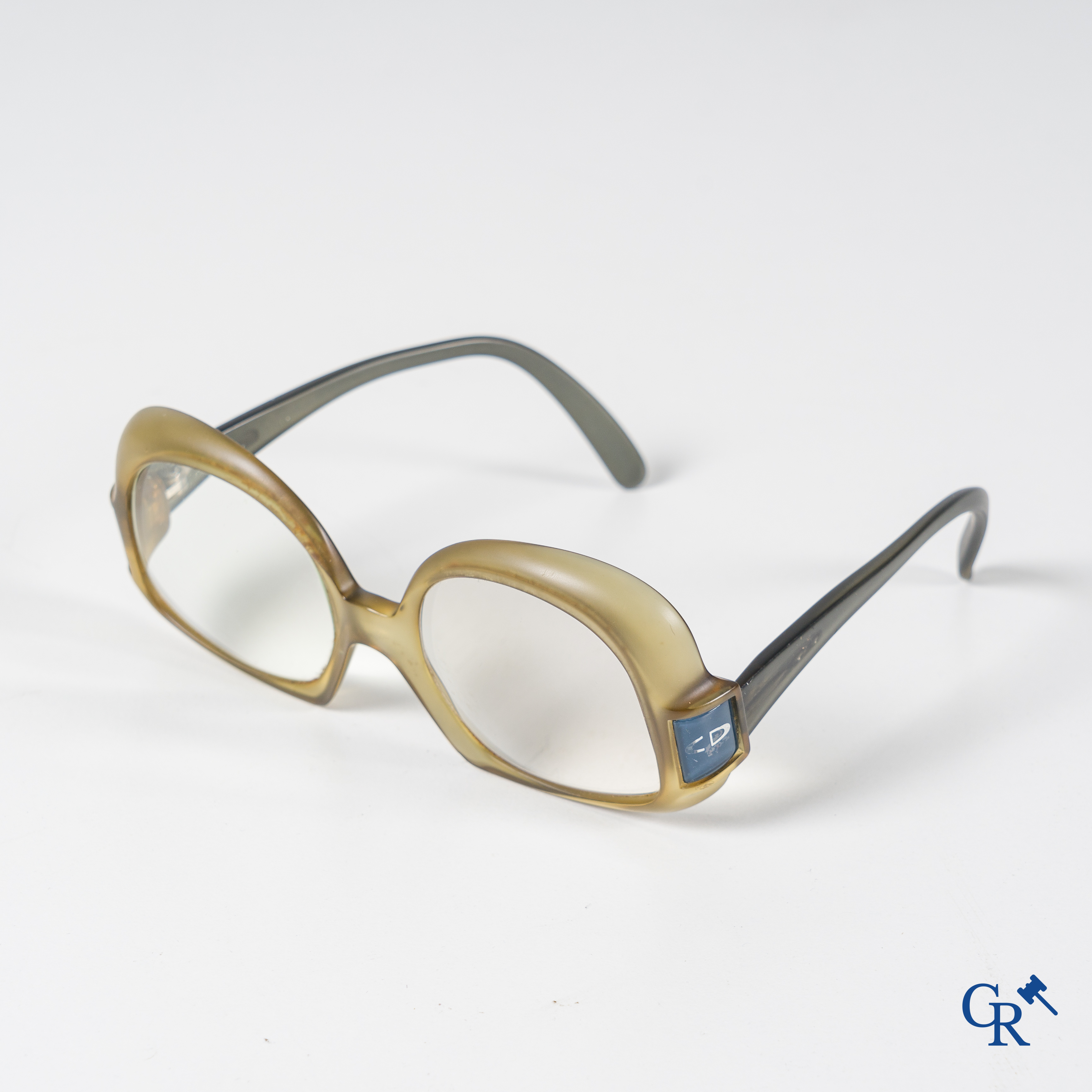 Mode/Vintage: Christian Dior. 5 paires de lunettes vintage. Vers 1970.