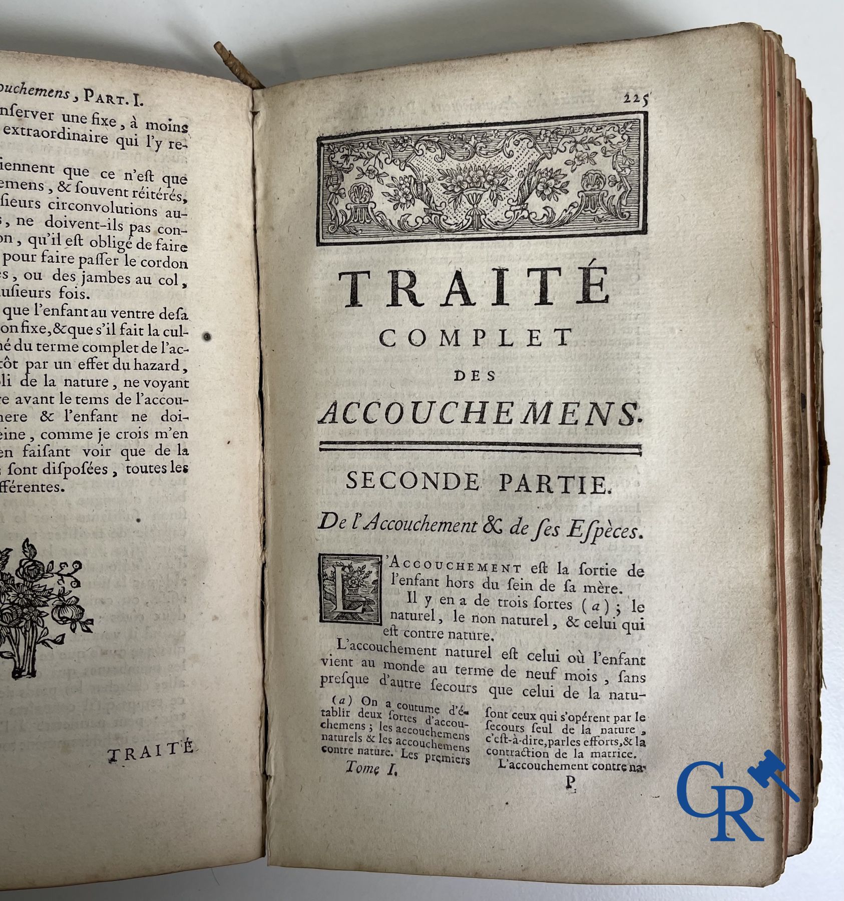 Livres anciens: 5 livres intéressants avec des thèmes variés. XVIIe-XVIIIe siècle.