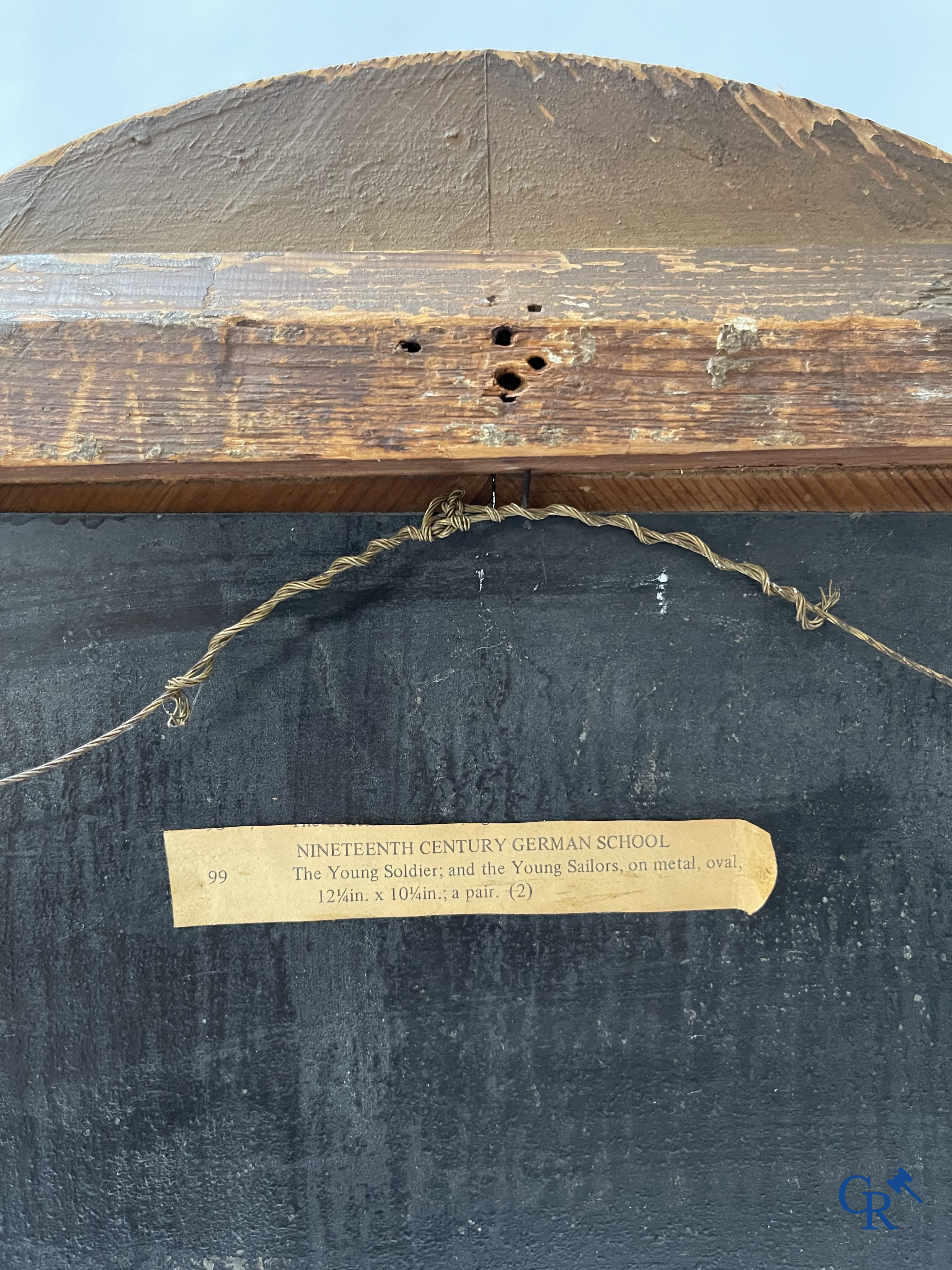 Pendant, une paire de tableaux, huile sur métal. "Le jeune soldat" et "Les jeunes marins". XIXème siècle.