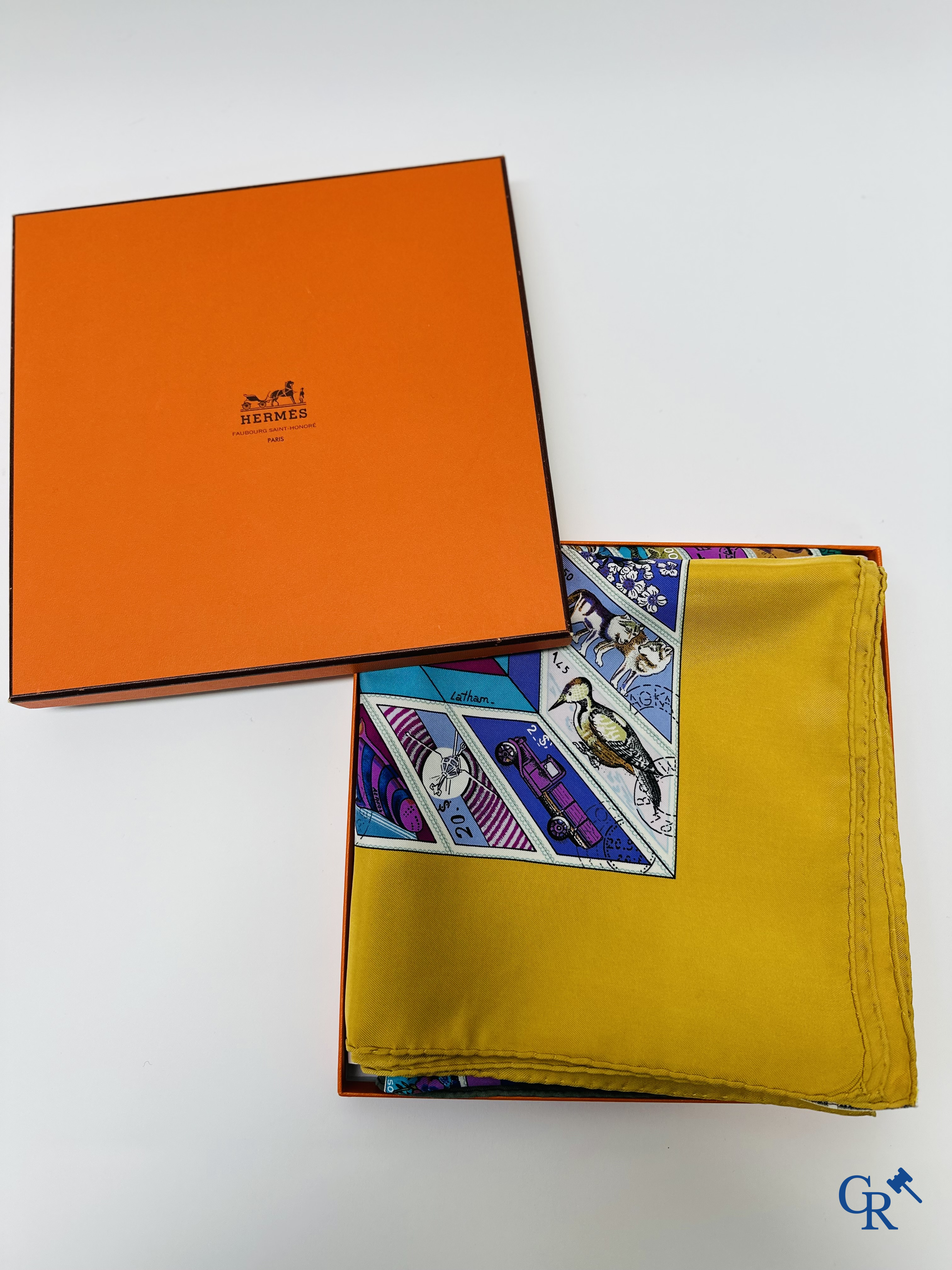 Hermès Paris: 2 scarves "Correspondance" and "Real Escuela Andaluza Del Arte Equestre" in a box.