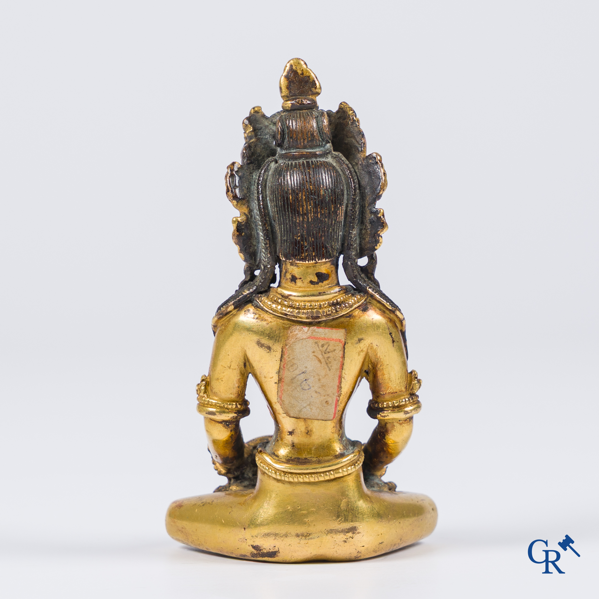 Aziatica, een uitzonderlijke fijn vergulde met turquoise ingelegde bronzen Sino-Tibetaanse voorstelling van Vajrasattva.