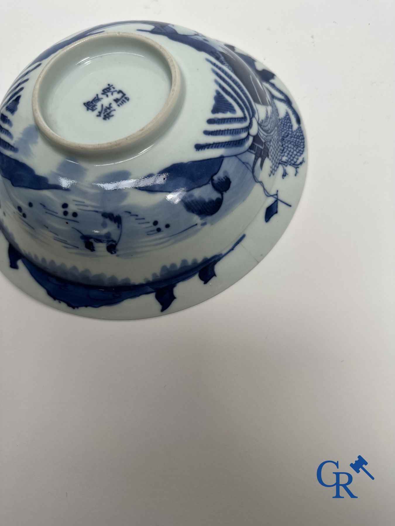 Large lot of blue and white Chinese porcelain for the Vietnamese market. 