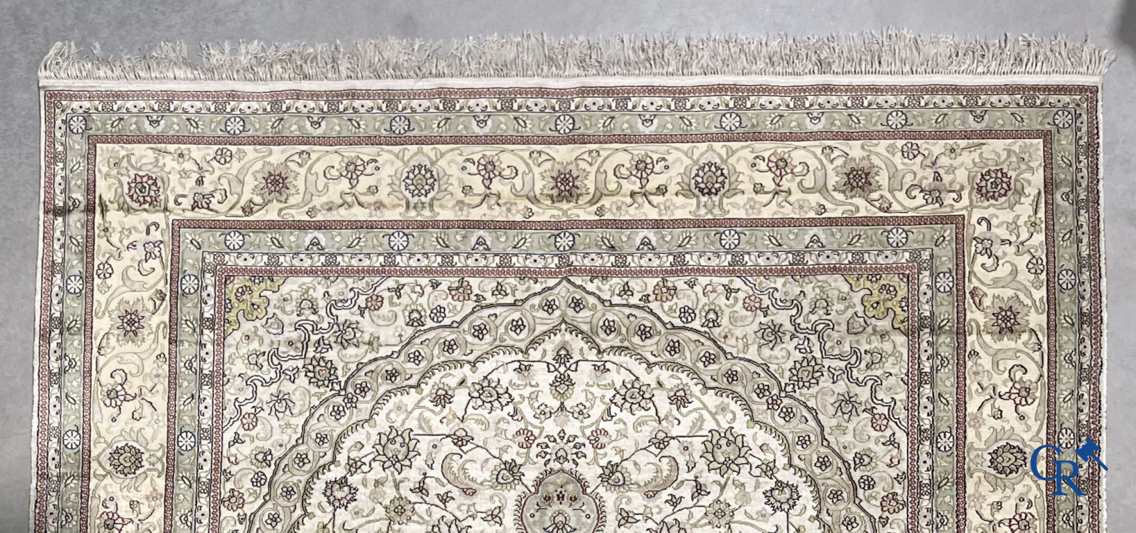 Oriental carpets: Hereke. Large carpet in silk.