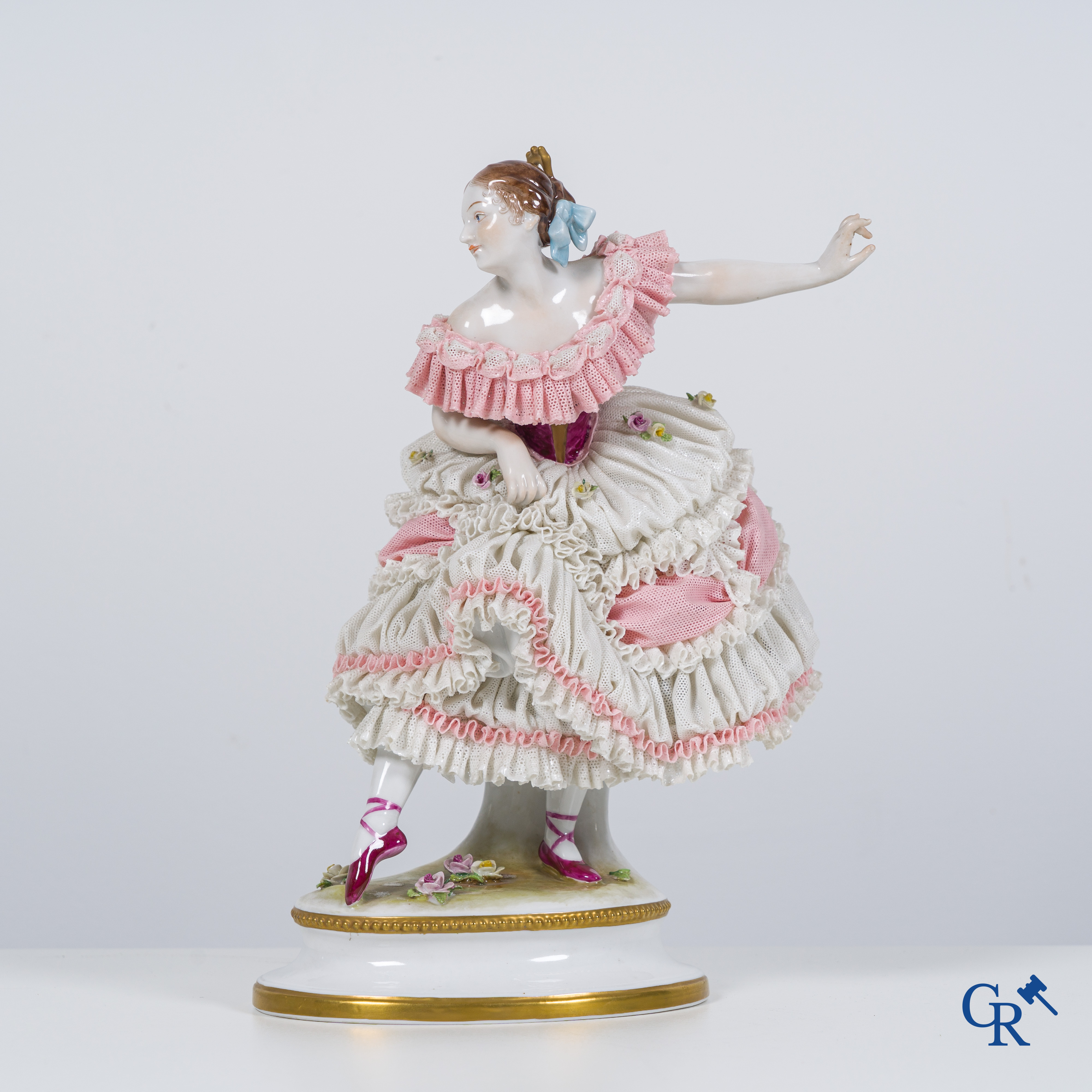 Volkstedt Rudolstadt: Large performance of a dancer in Art Deco style. Lace porcelain. Marked.