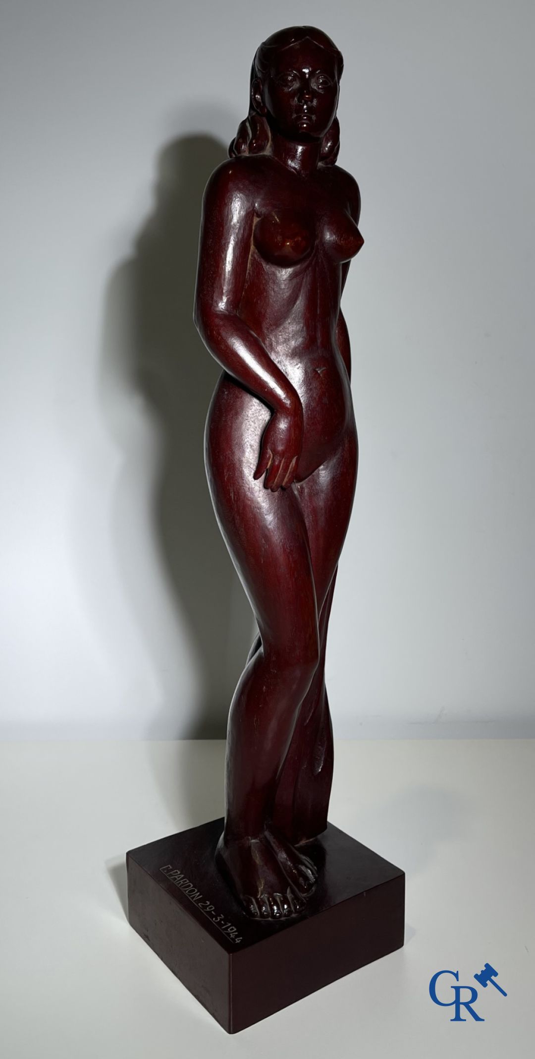 Clément Pardon(*) (Leuven 1901-1979) Sculpture of a standing nude in exotic wood.