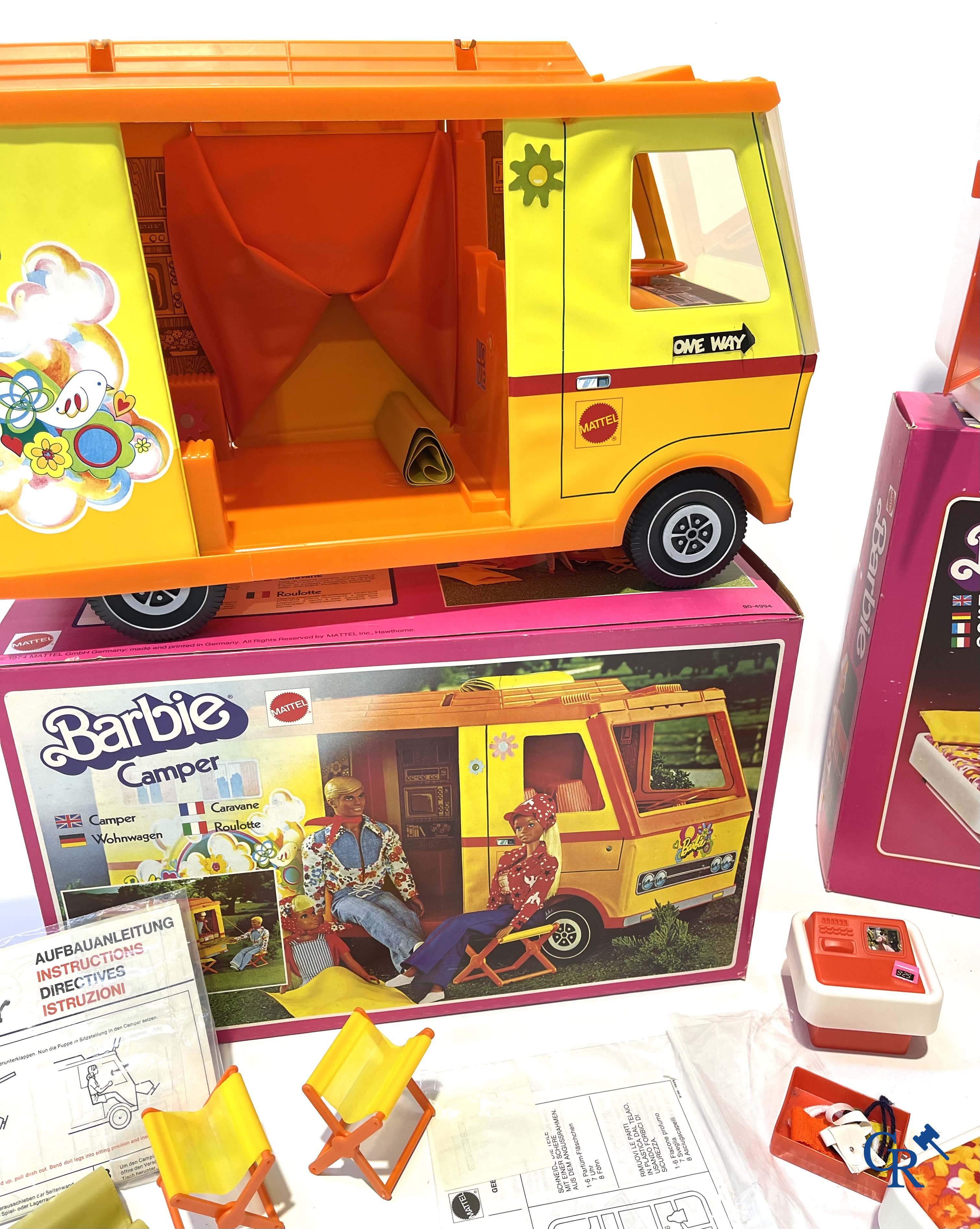 Vieux jouets. Mattel, un beau lot de poupées et attributs. Barbie, Ricky, Skipper, Ken, etc. Années 1960 et plus tard.