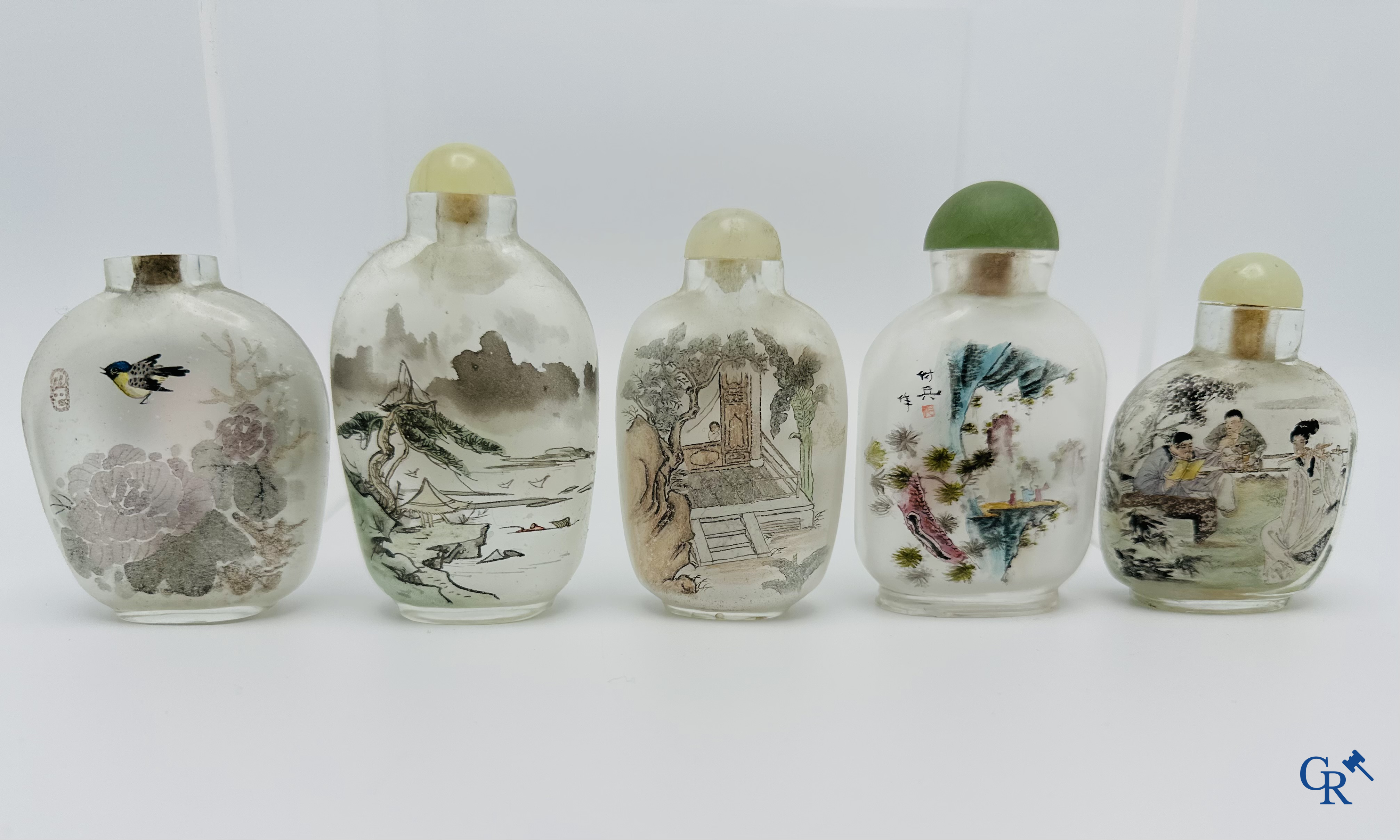 Asian Art: 9 chinese snuff bottles.