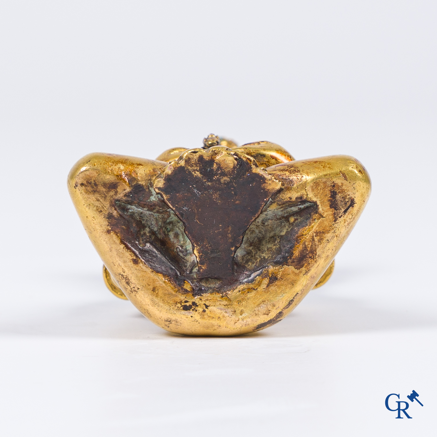 Aziatica, een uitzonderlijke fijn vergulde met turquoise ingelegde bronzen Sino-Tibetaanse voorstelling van Vajrasattva.