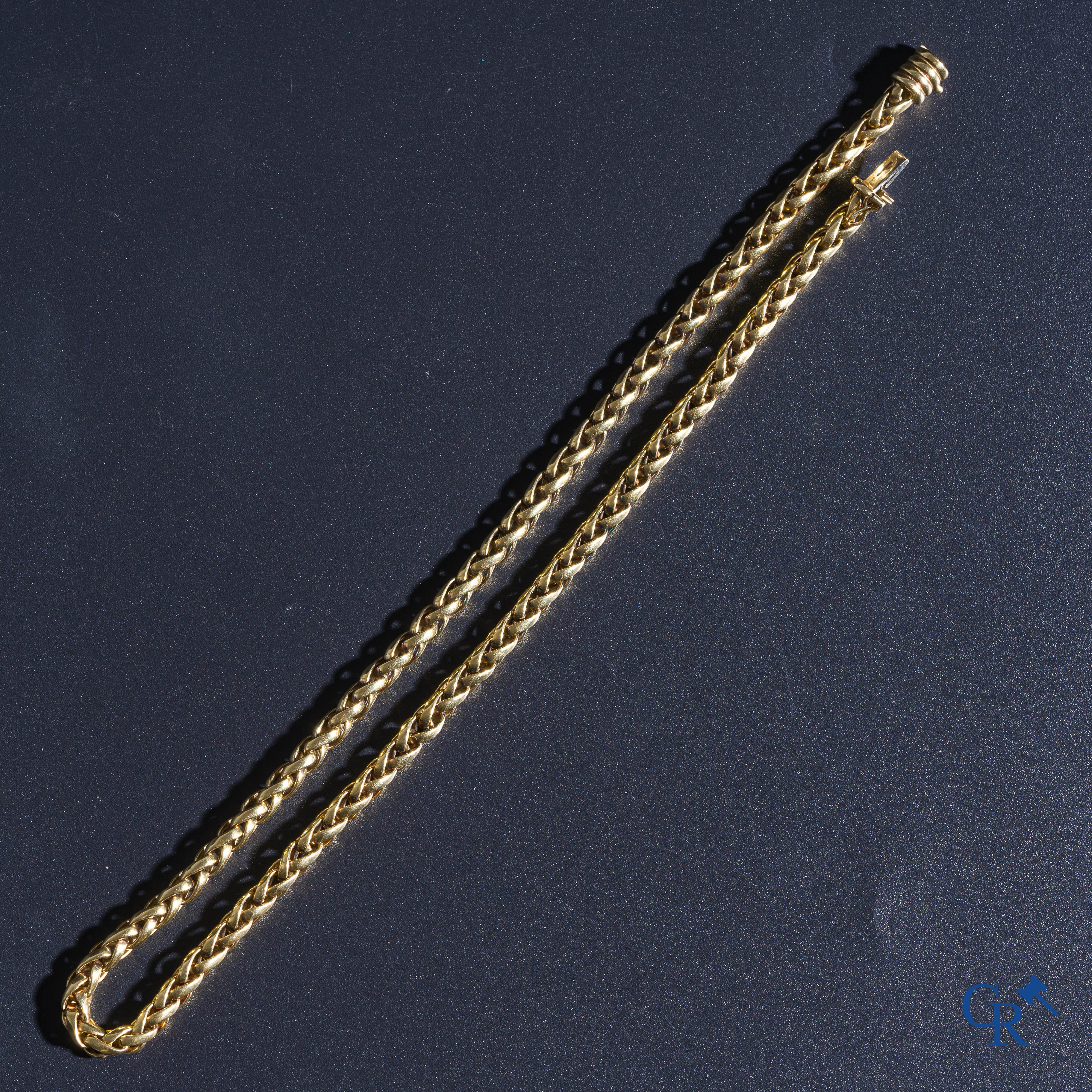 Jewellery: Chimento, a yellow gold necklace 18K (750°/00).