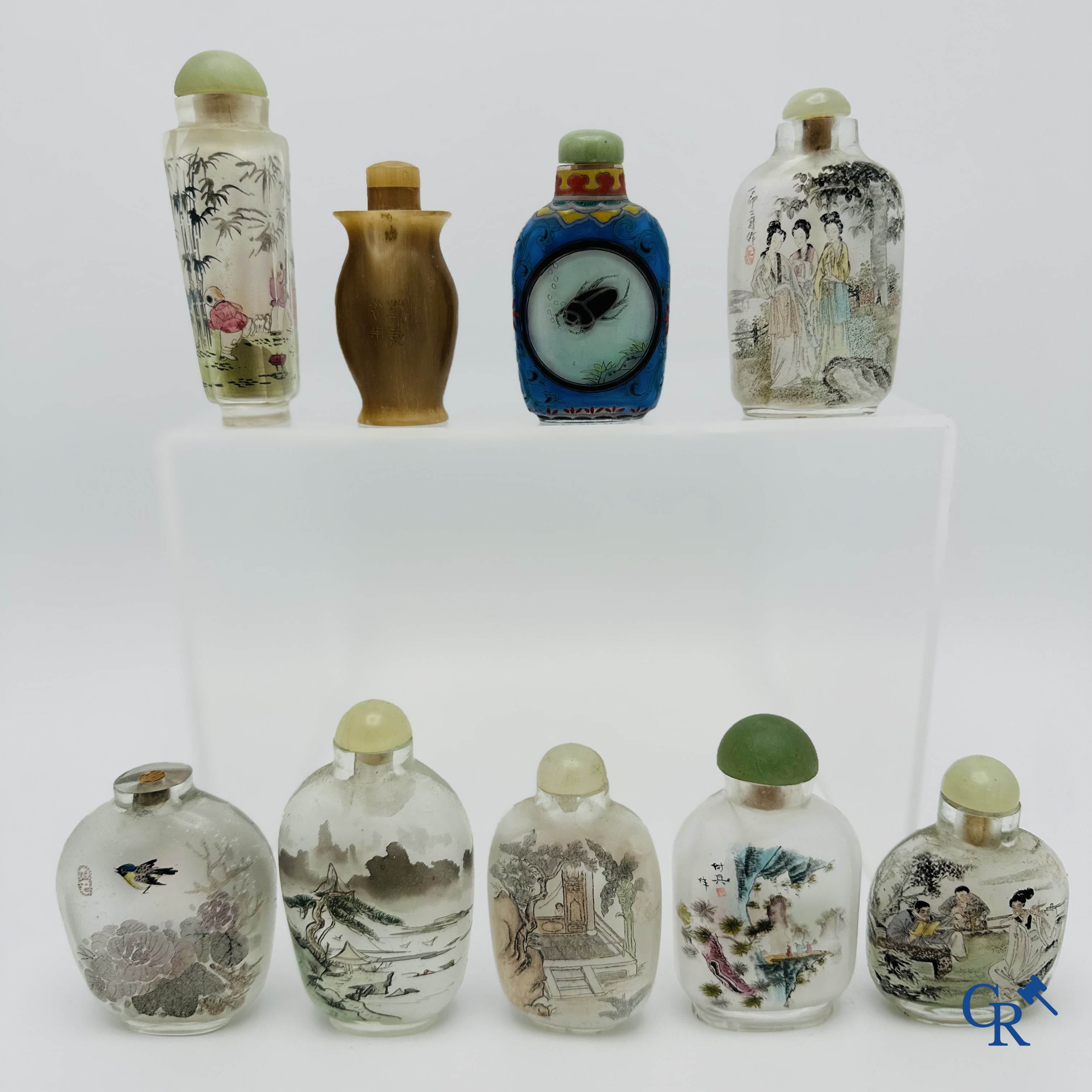 Asian Art: 9 chinese snuff bottles.