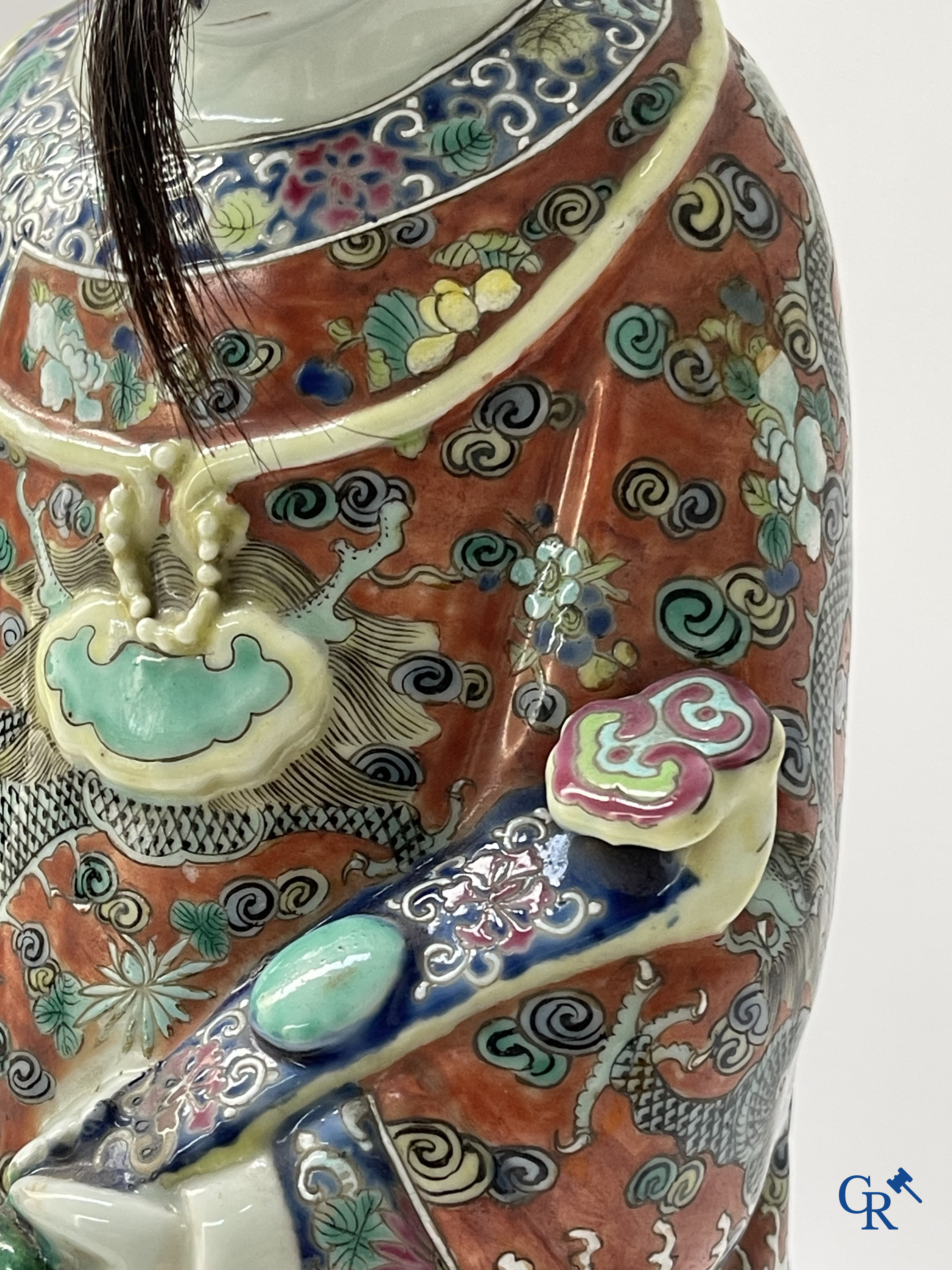 Aziatica, Chinees porselein. 3 Chinese famille rose figuren van onsterfelijken. 19de eeuw.