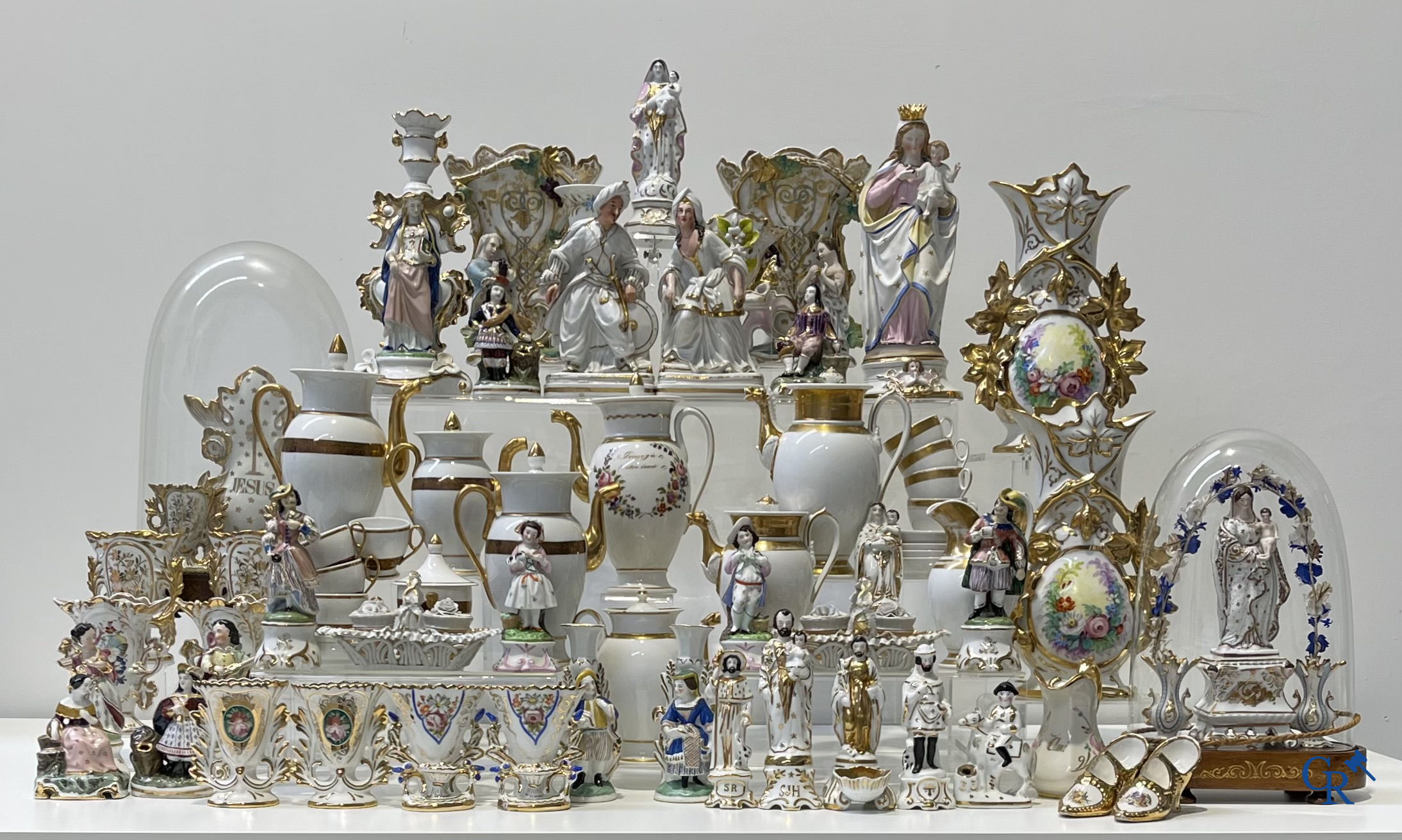 Large lot of holy water vessels, statues of saints, etc. in old Brussels and Paris porcelain. 