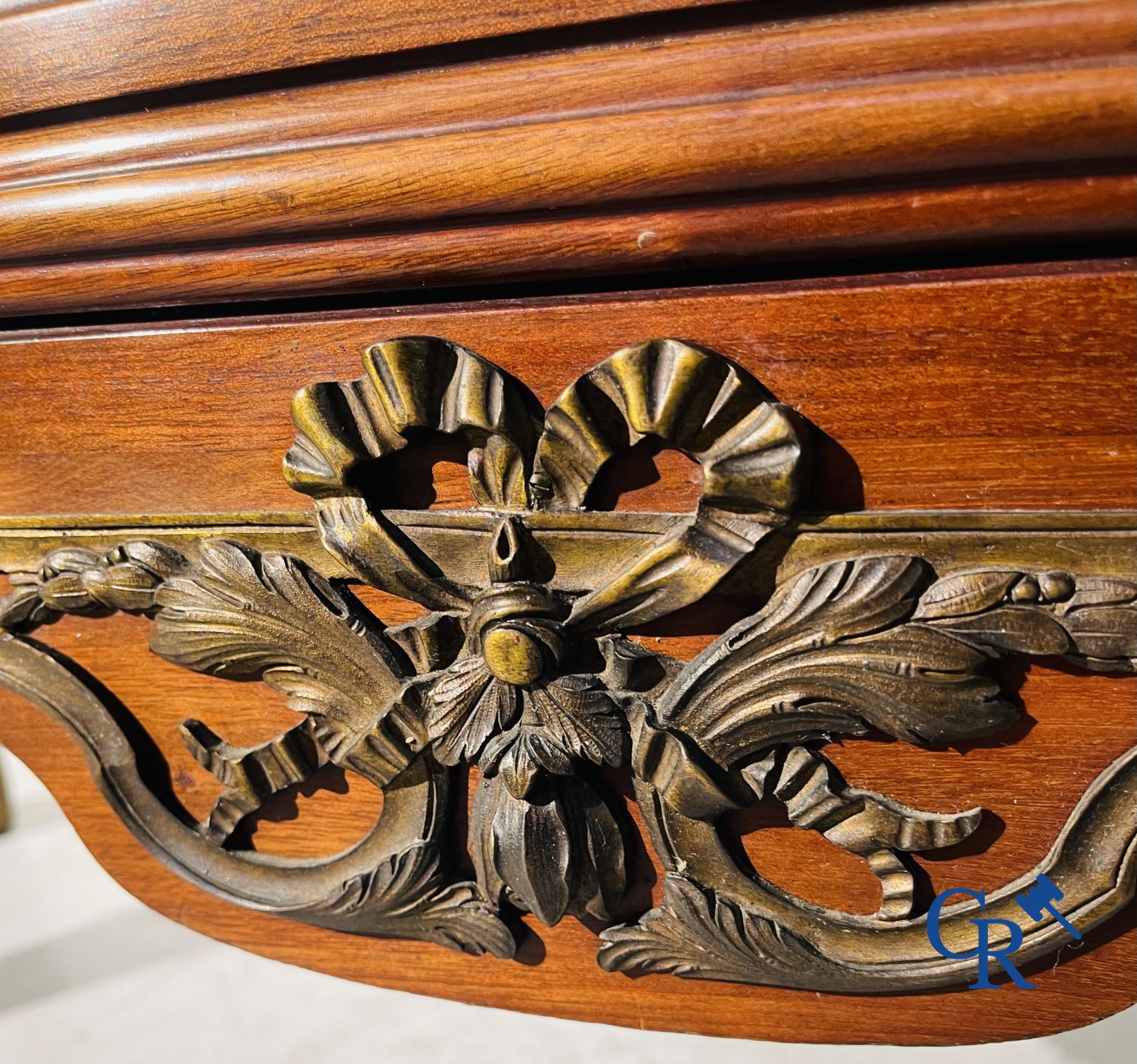 Display cabinet in LXVI style with bronze fittings. period 1900-1920