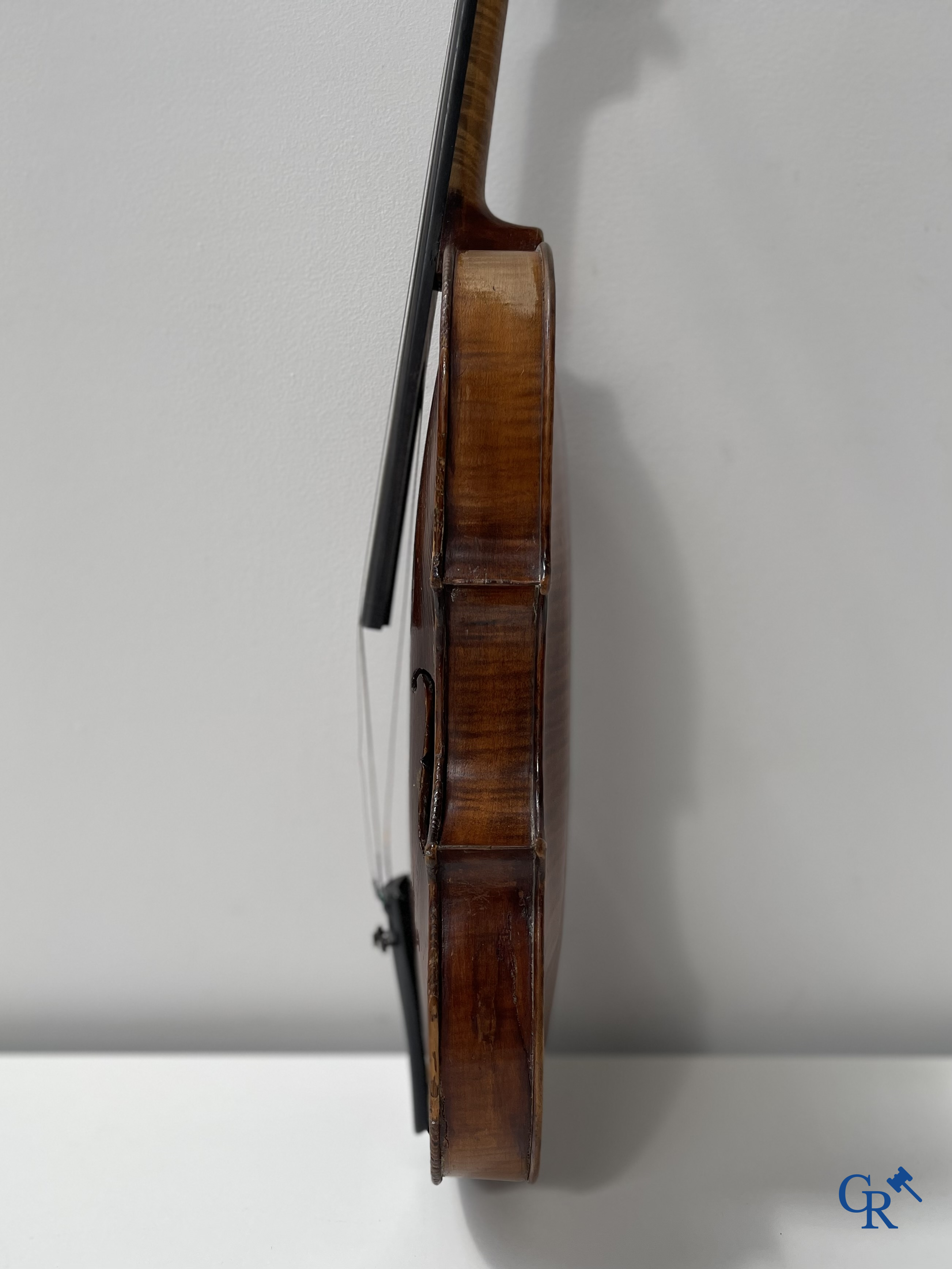 Musical instrument, violin.